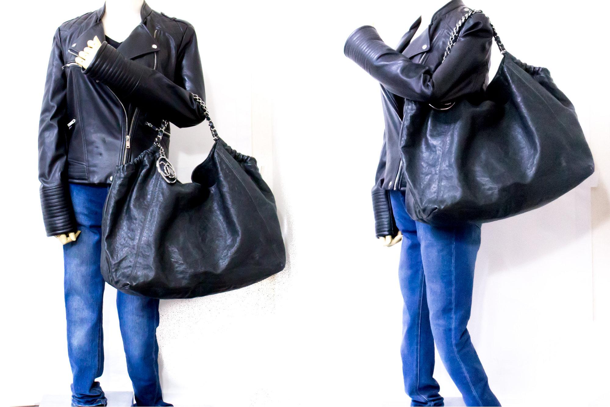 Chanel Coco Cabas Caviar in pelle nera con catena Borsa a tracolla argento in vendita 6
