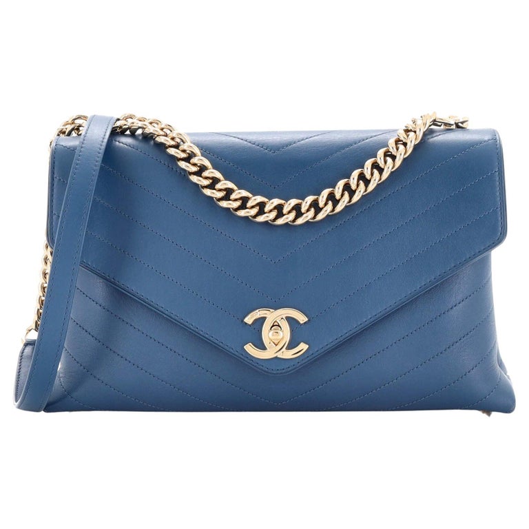 Coco Chanel Handbags - 176 For Sale on 1stDibs
