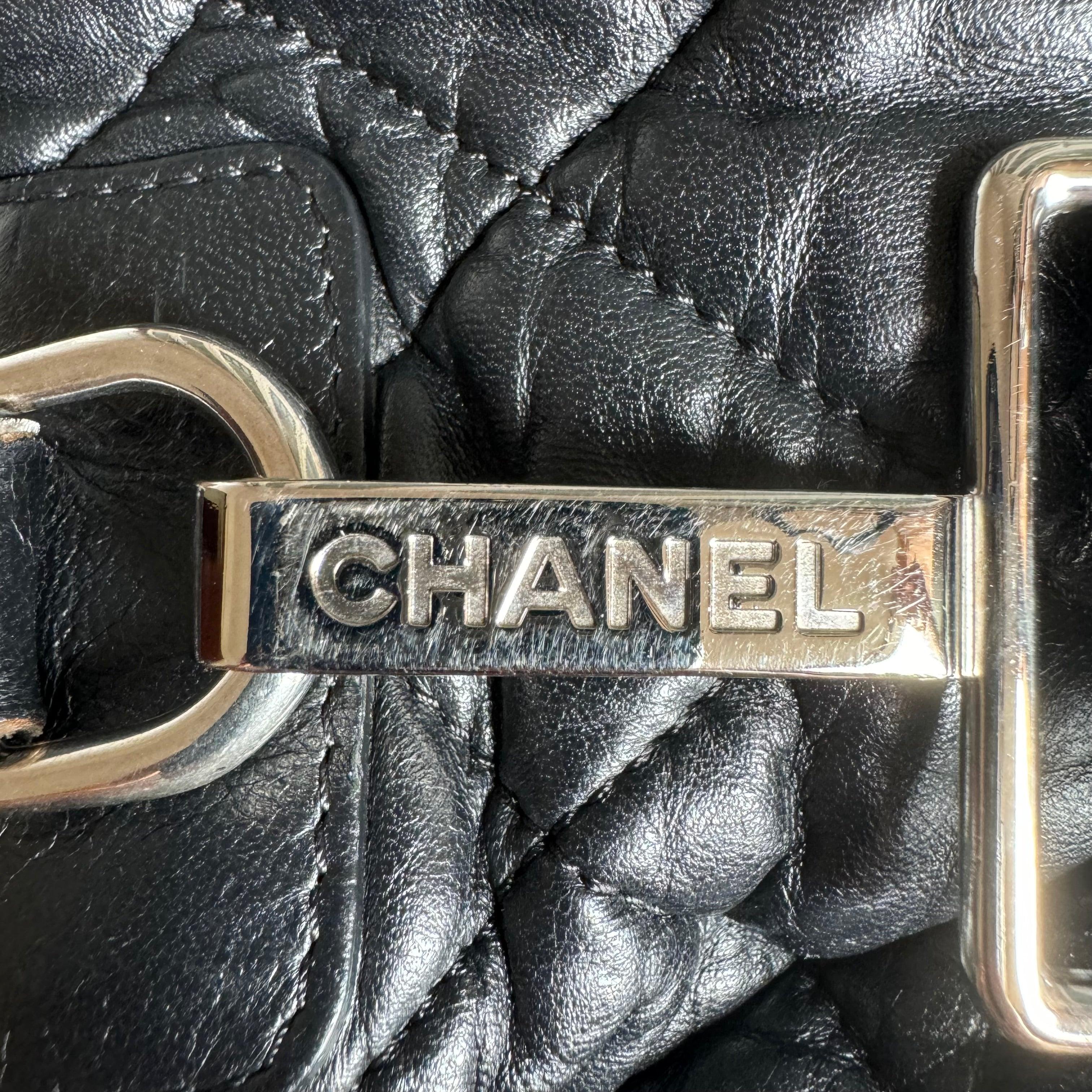 Chanel Coco Cocoon Flap Backpack Lambskin Leather Diamond Quilted Black, 2009 For Sale 15