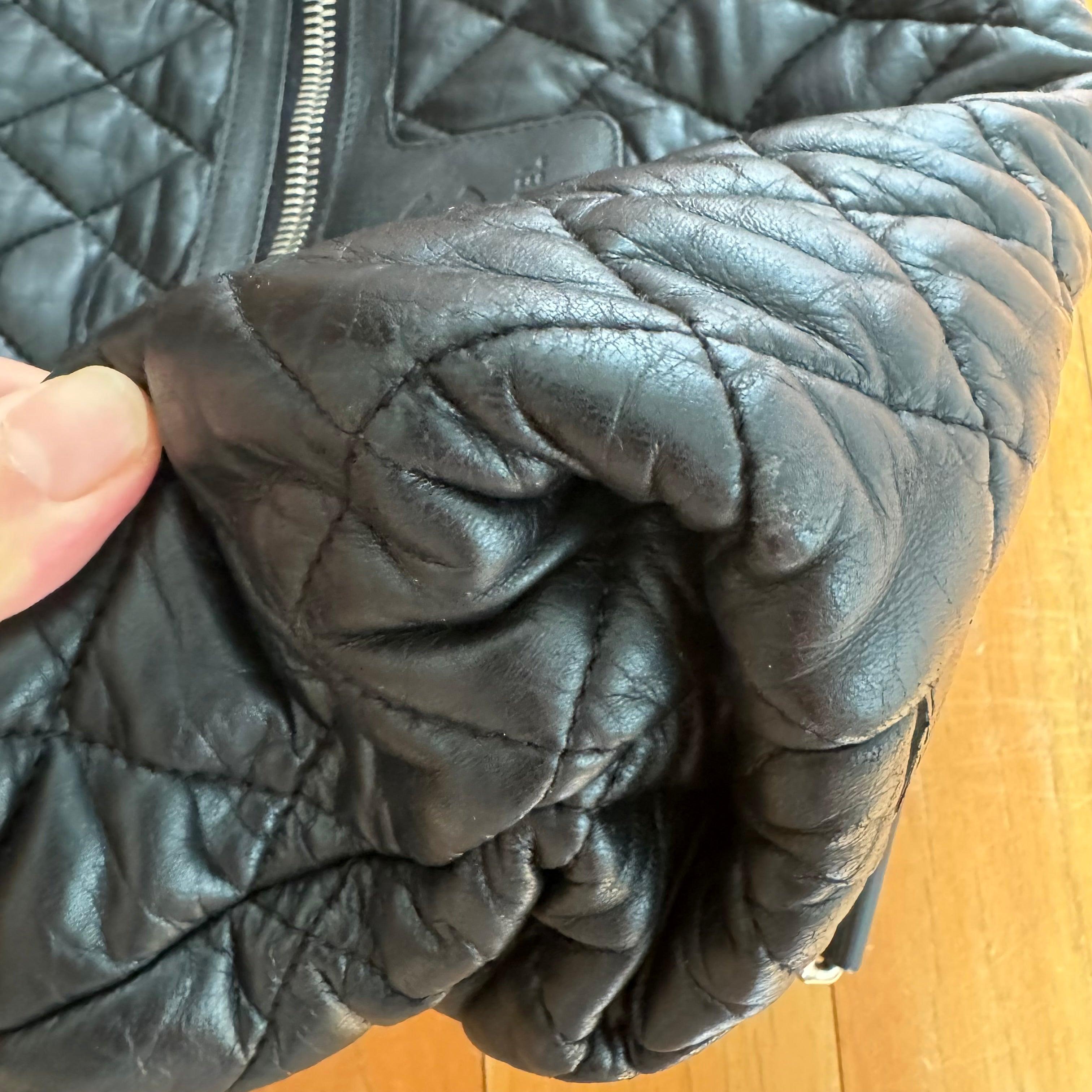 Chanel Coco Cocoon Flap Backpack Lambskin Leather Diamond Quilted Black, 2009 For Sale 4