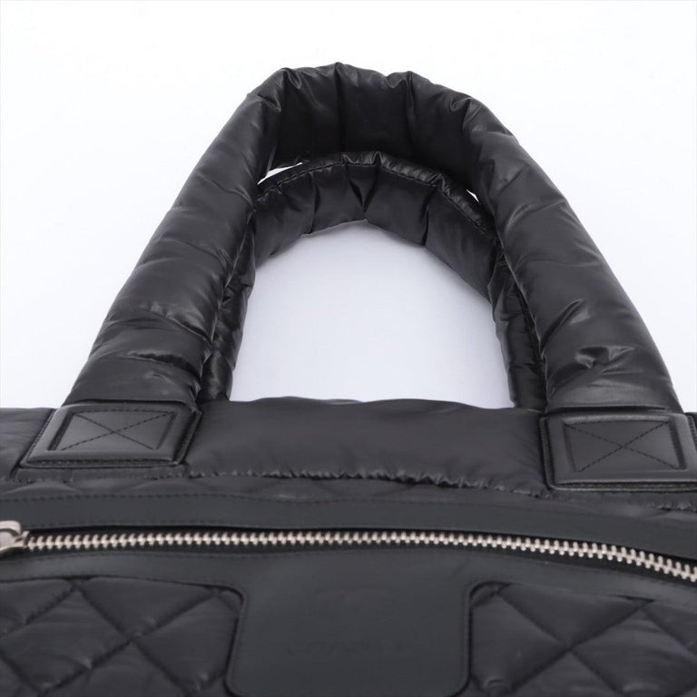 Chanel Coco Cocoon Reversible Medium tote quilted in black and burgundy  nylon For Sale at 1stDibs