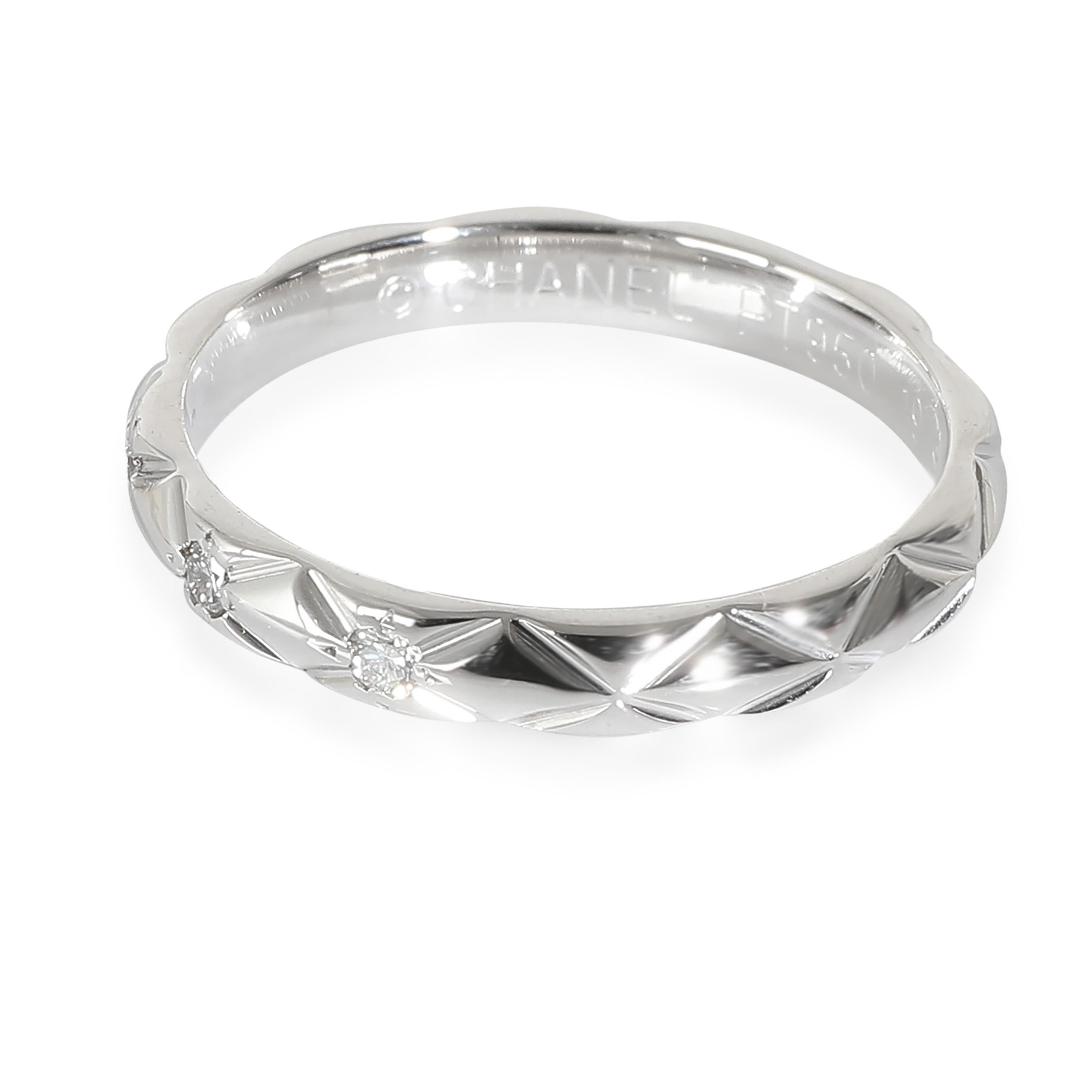 Chanel Coco Crush Band in  Platinum 0.04 CTW In Excellent Condition For Sale In New York, NY