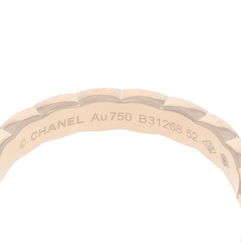 Chanel Coco Crush Beige Gold Mini Band - 18k Etched Wedding Ring Size 6 For Sale 3
