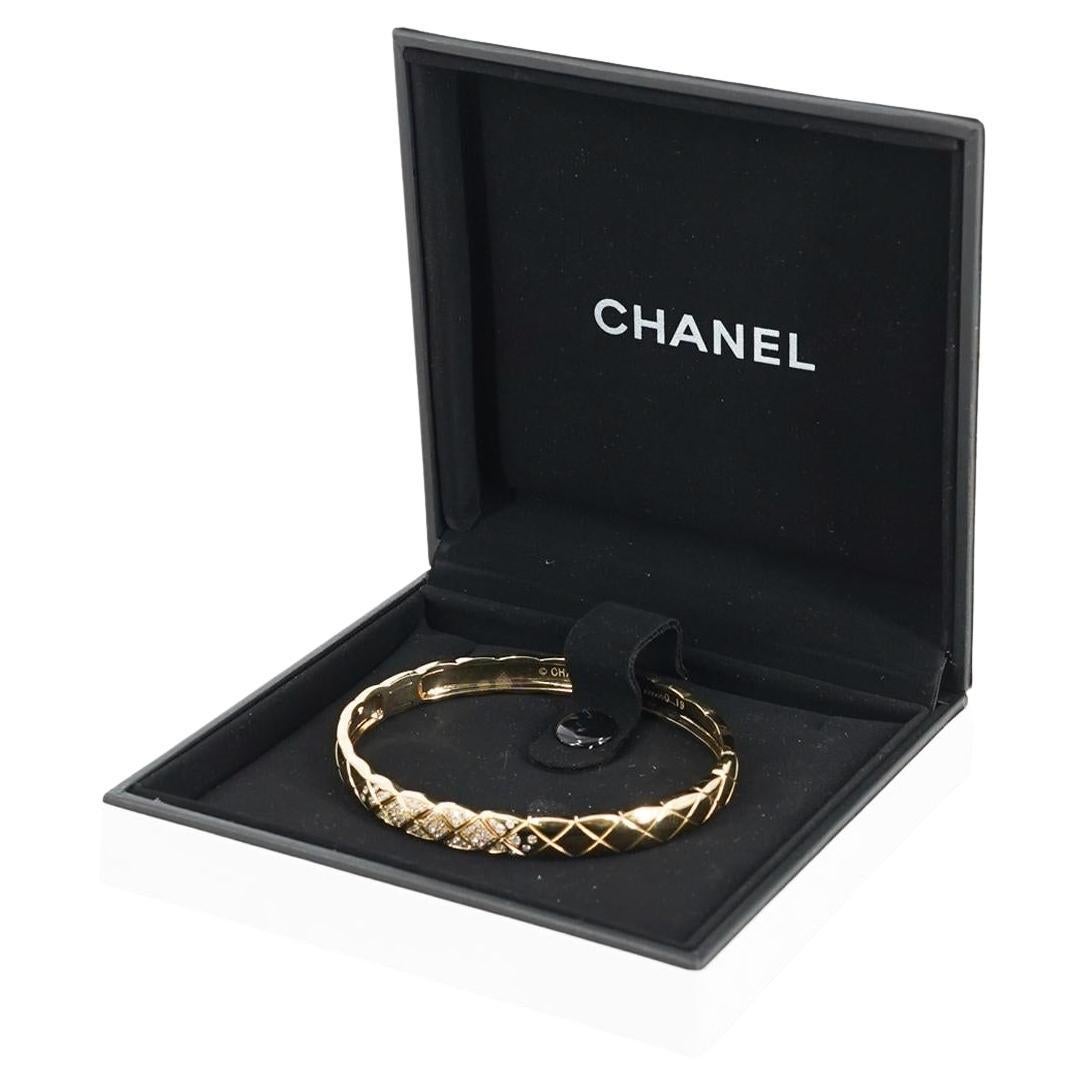 Chanel Coco Crush Classic Quilted 18k & .25 Ctw Diamond Bangle Bracelet  with Box