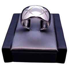 CHANEL Coco Crush grand motif matelassé  Bague 18 carats 750 taille 59