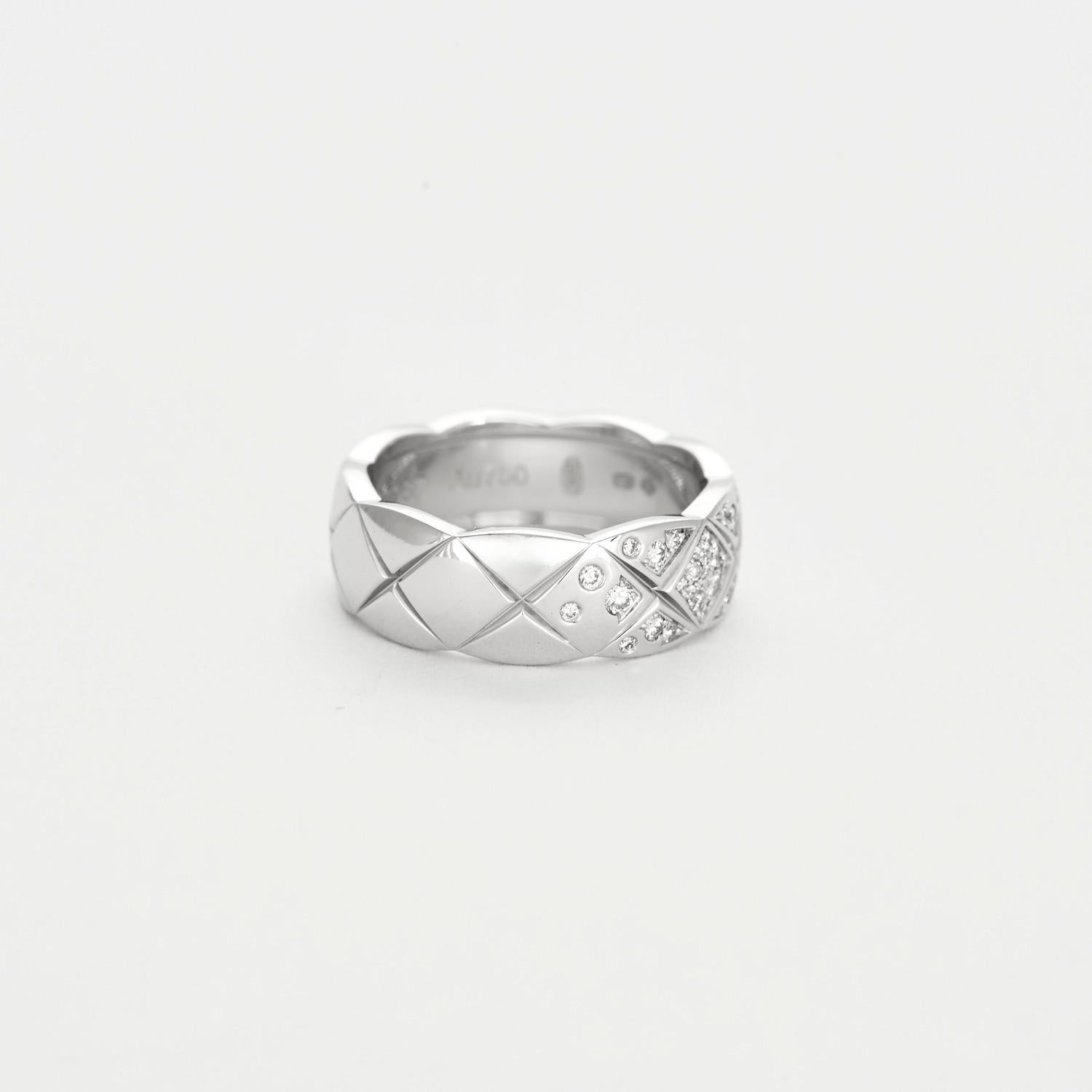 CHANEL - Coco Crush ring in white gold and diamonds 1