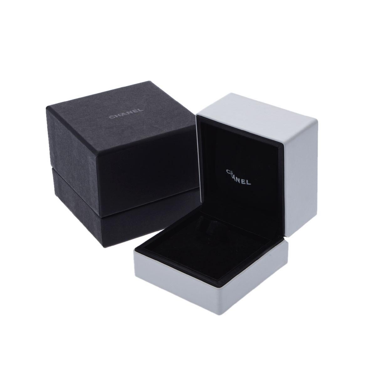 CHANEL - Coco Crush ring in white gold and diamonds 2