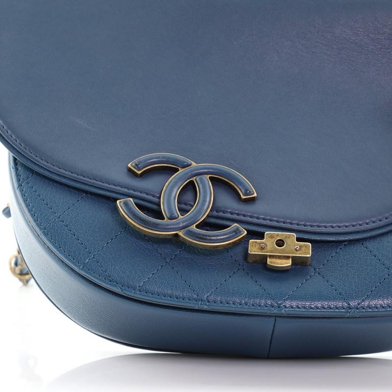 Chanel Coco Curve Flap Messenger Calfskin and Quilted Goatskin Medium In Good Condition In NY, NY