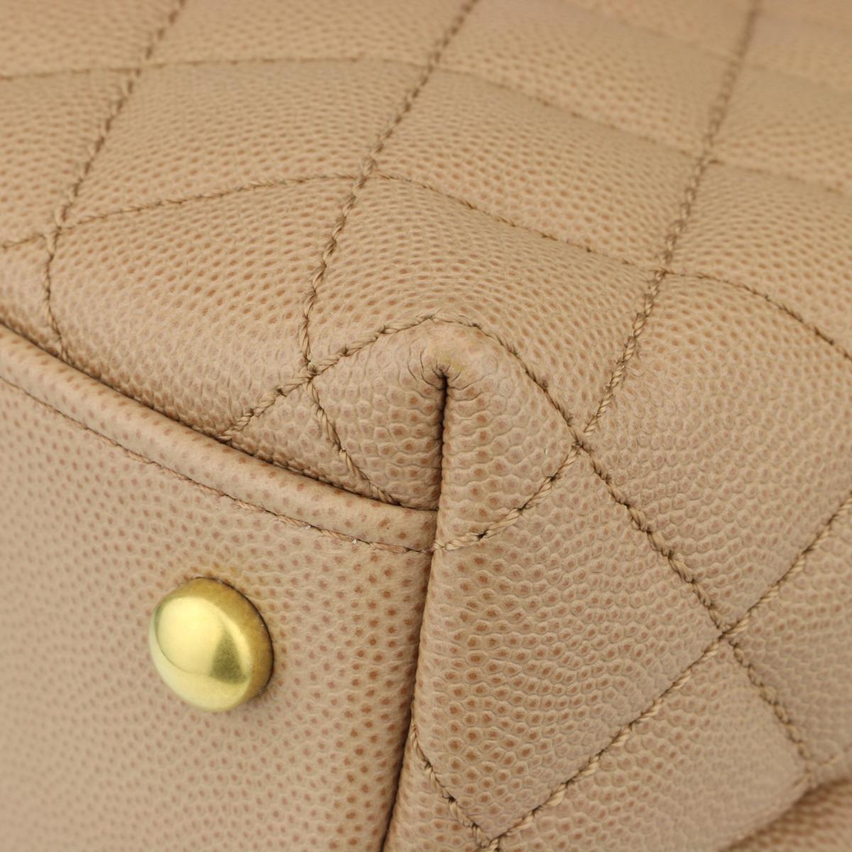 CHANEL Coco Handle Bag Large Caramel Caviar in Lizard Handle Gold Hardware 2017 In Excellent Condition In Huddersfield, GB