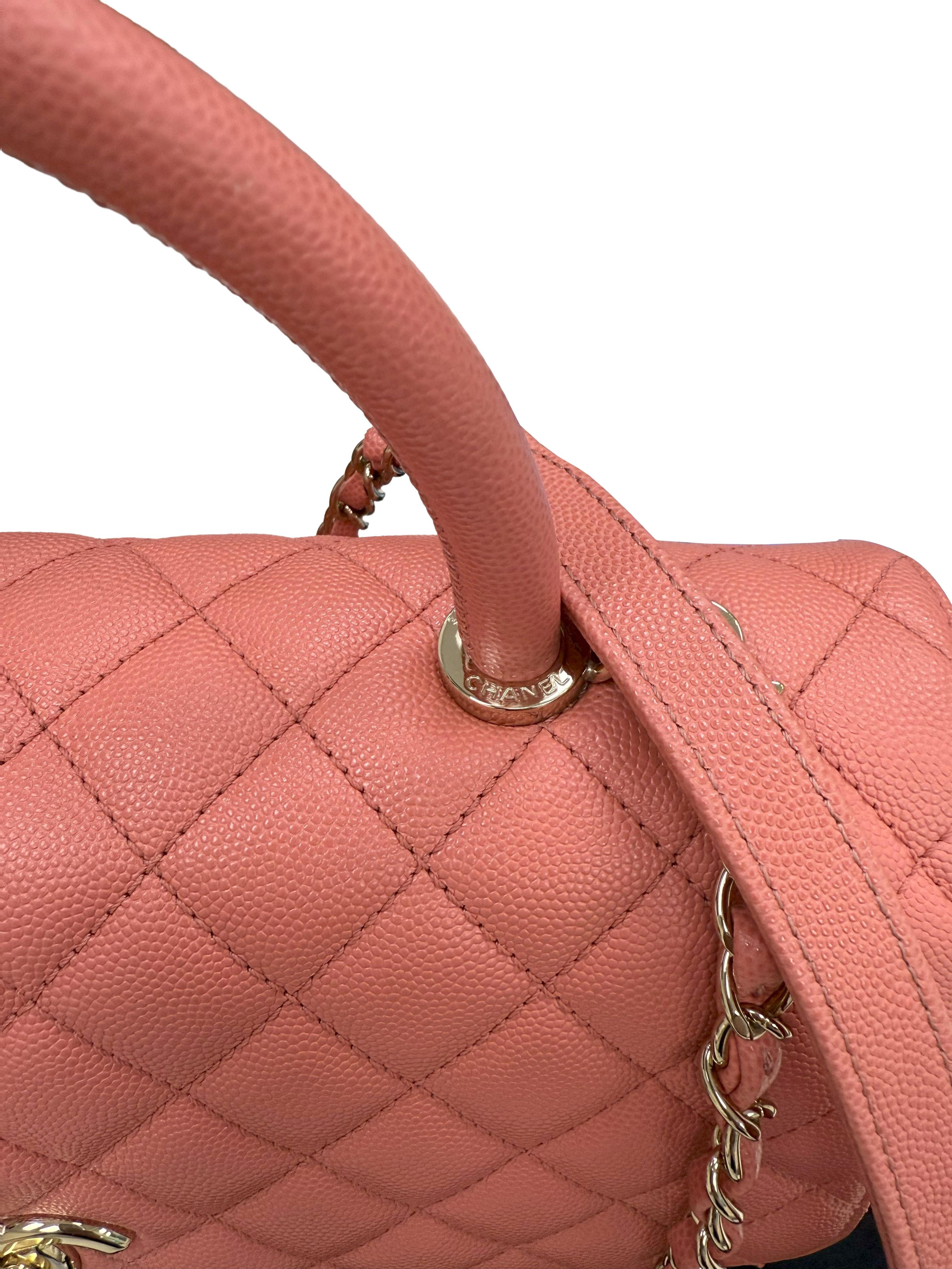 Chanel Coco Handle Flap Borsa in pelle di vitello martellata rosa in vendita 5