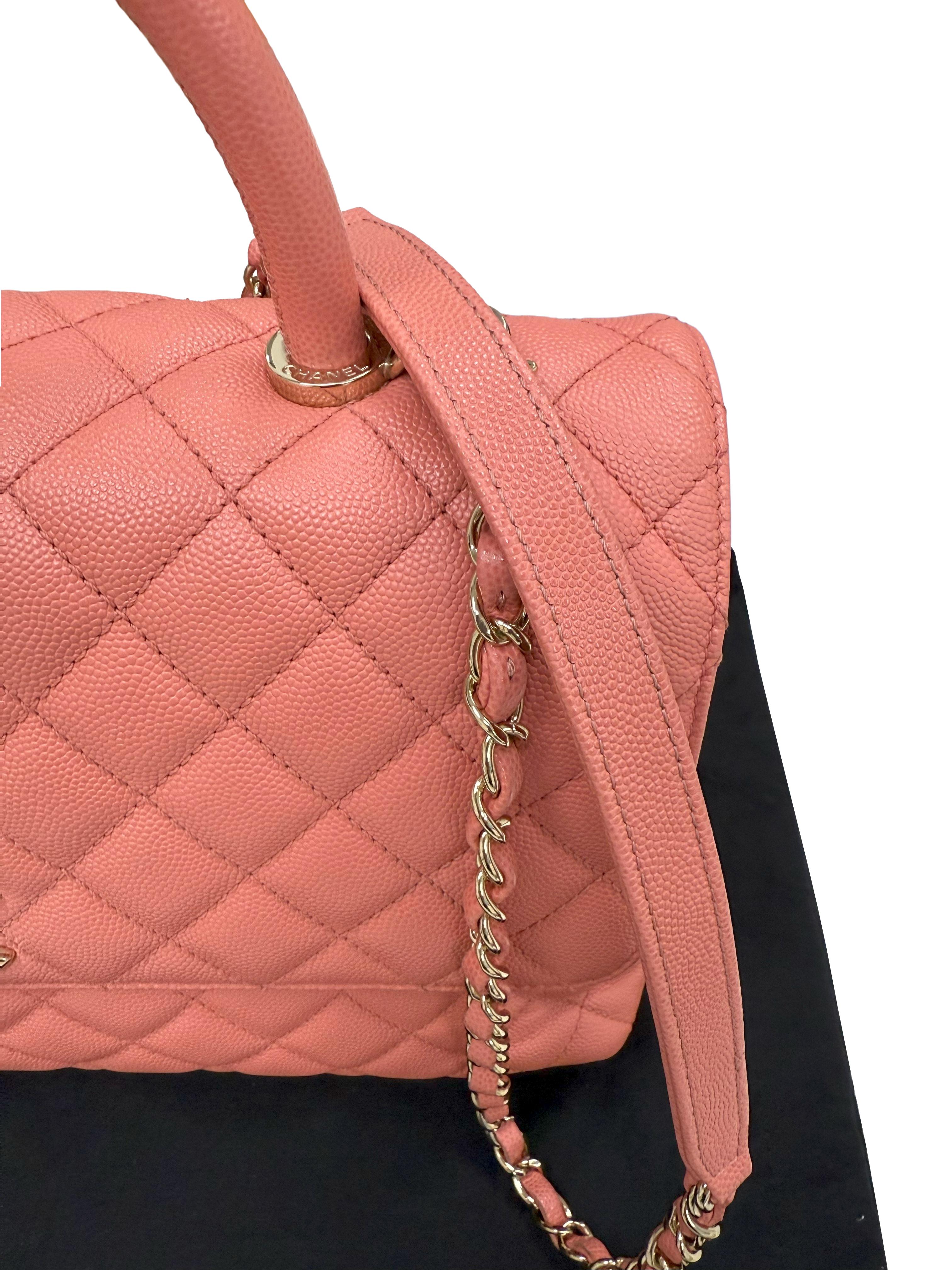 Chanel Coco Handle Flap Borsa in pelle di vitello martellata rosa in vendita 6