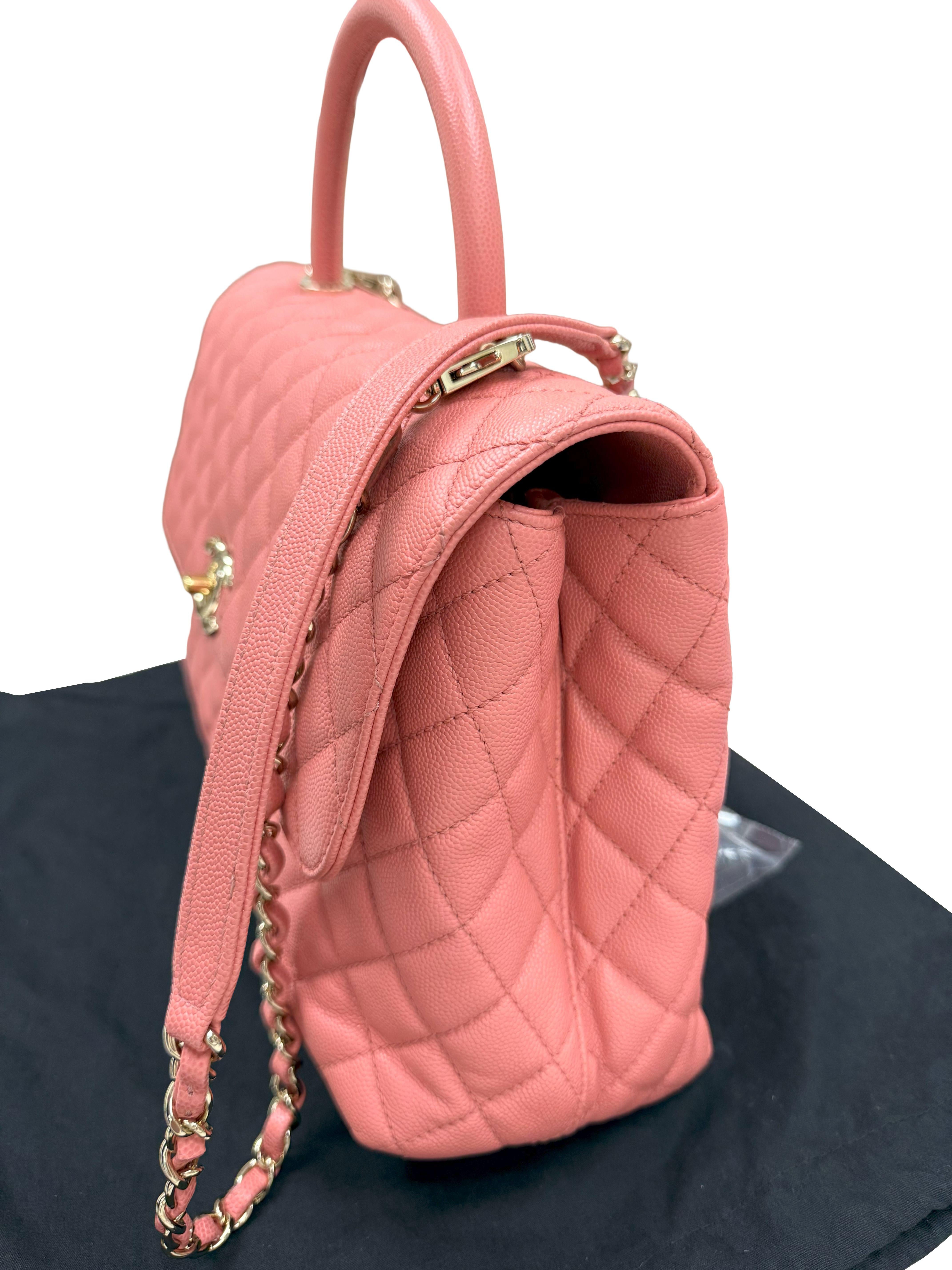 Chanel Coco Handle Flap Borsa in pelle di vitello martellata rosa in vendita 7