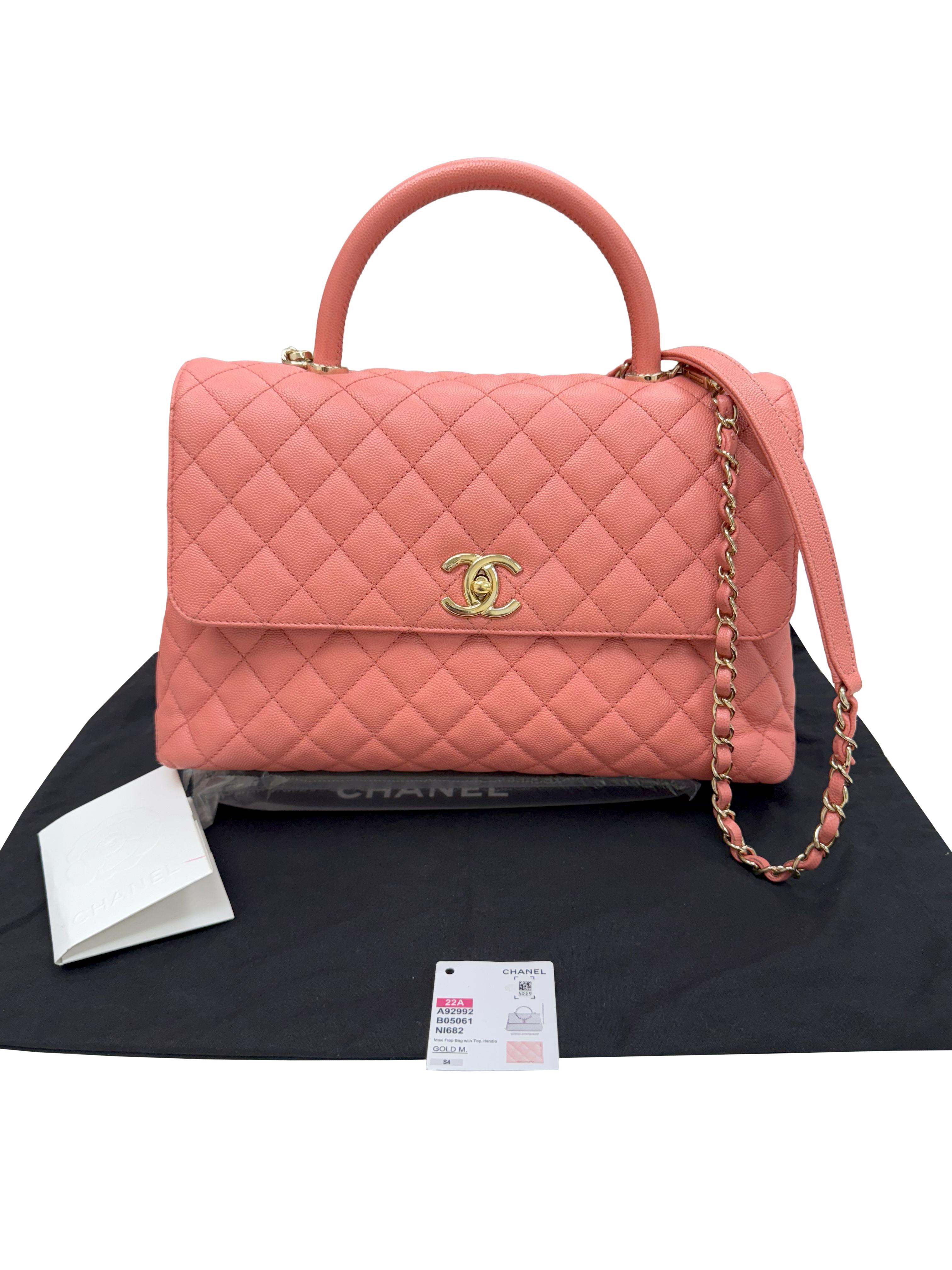 Rosa Chanel Coco Handle Flap Borsa in pelle di vitello martellata rosa in vendita