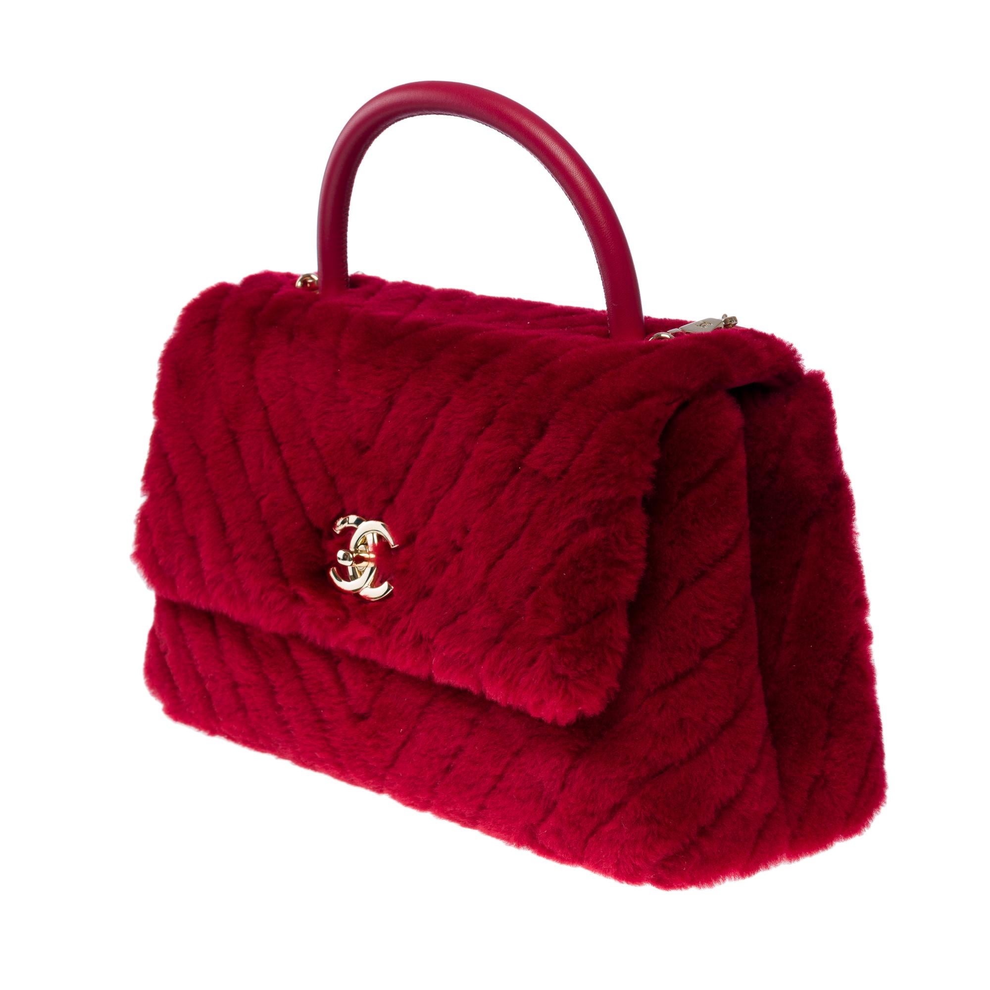Women's Chanel Coco handle handbag strap in Burgundy chevron quilted shearling, GHW