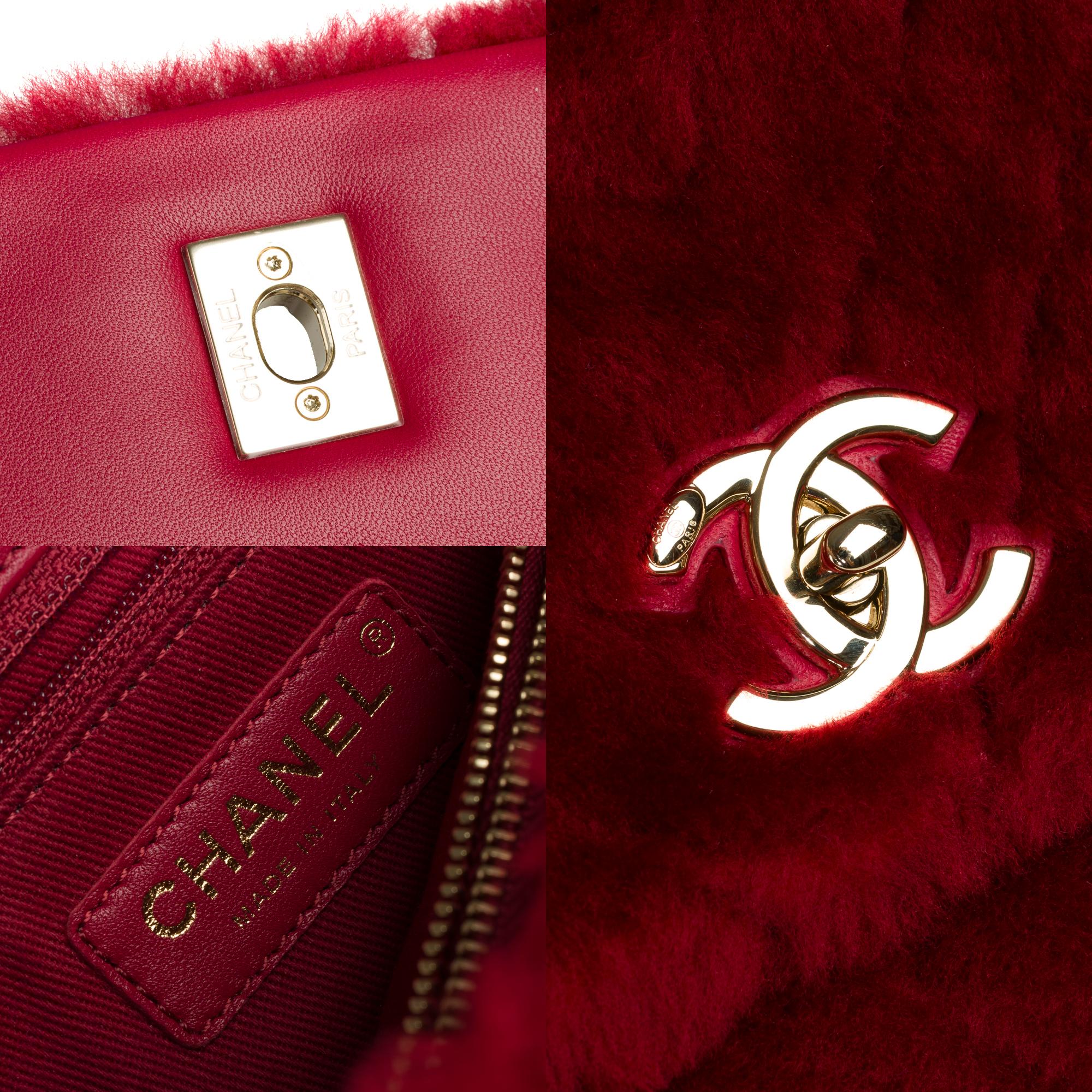 Chanel Coco handle handbag strap in Burgundy chevron quilted shearling, GHW 2