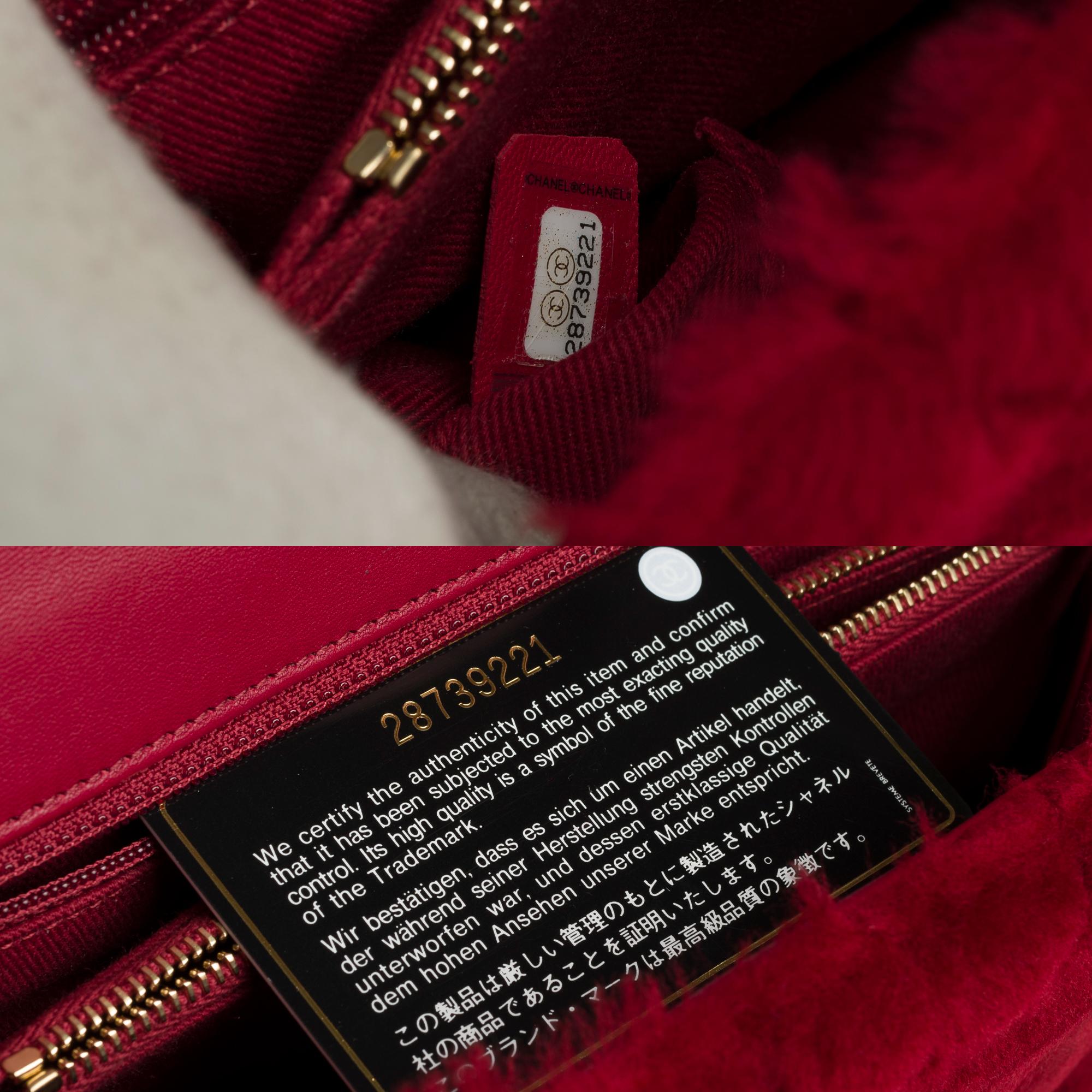 Chanel Coco handle handbag strap in Burgundy chevron quilted shearling, GHW 3