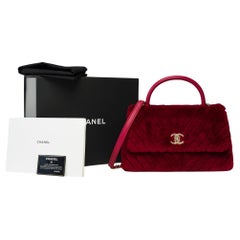 Chanel Coco handle handbag strap in Burgundy chevron quilted shearling, GHW