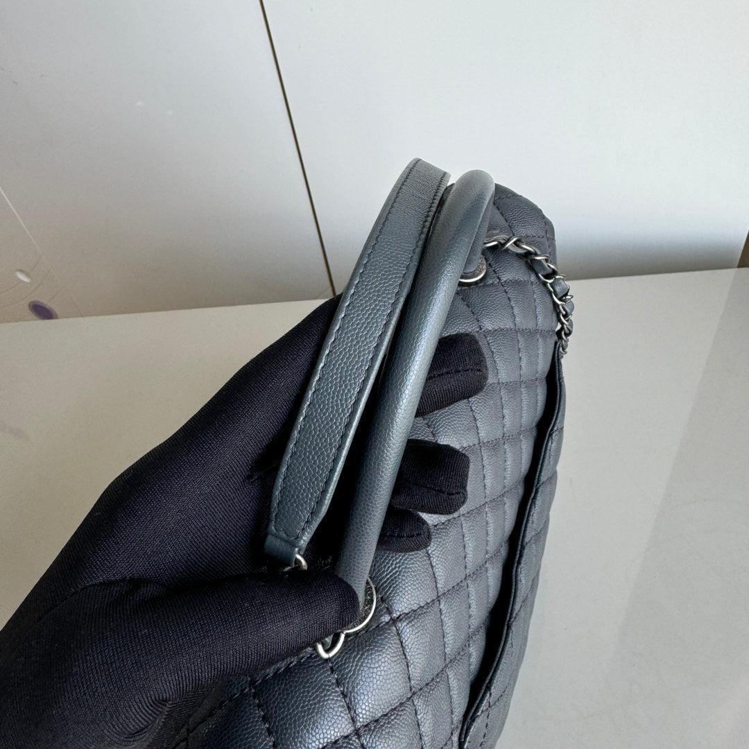Chanel Coco Handle Maxi Grey Caviar Leather Silver Hardware 32cm, 2015-2016 For Sale 8