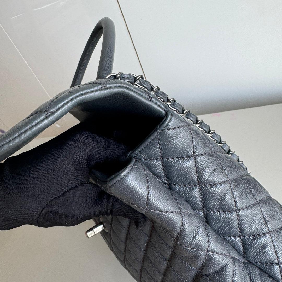 Chanel Coco Handle Maxi Grey Caviar Leather Silver Hardware 32cm, 2015-2016 For Sale 14
