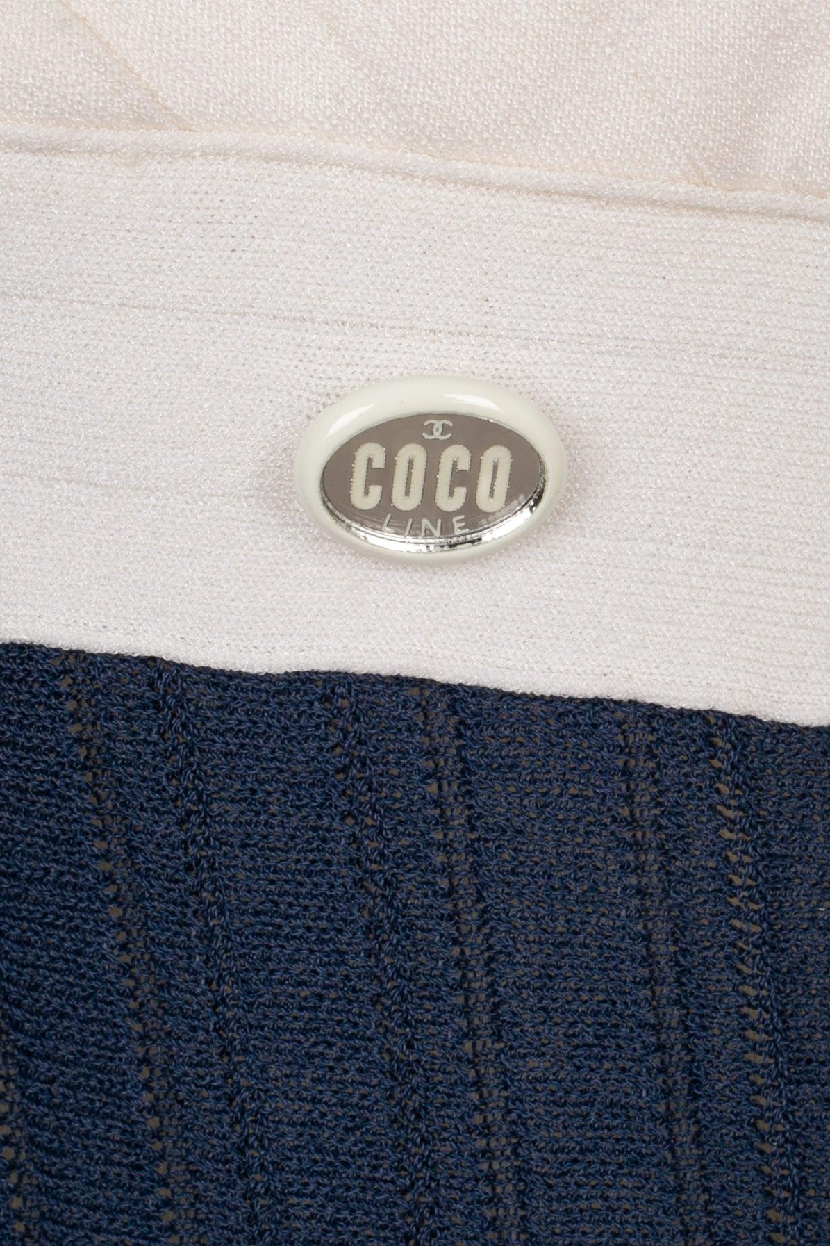 Ensemble « Coco Line » blanc et bleu marine de Chanel, 2008 en vente 6