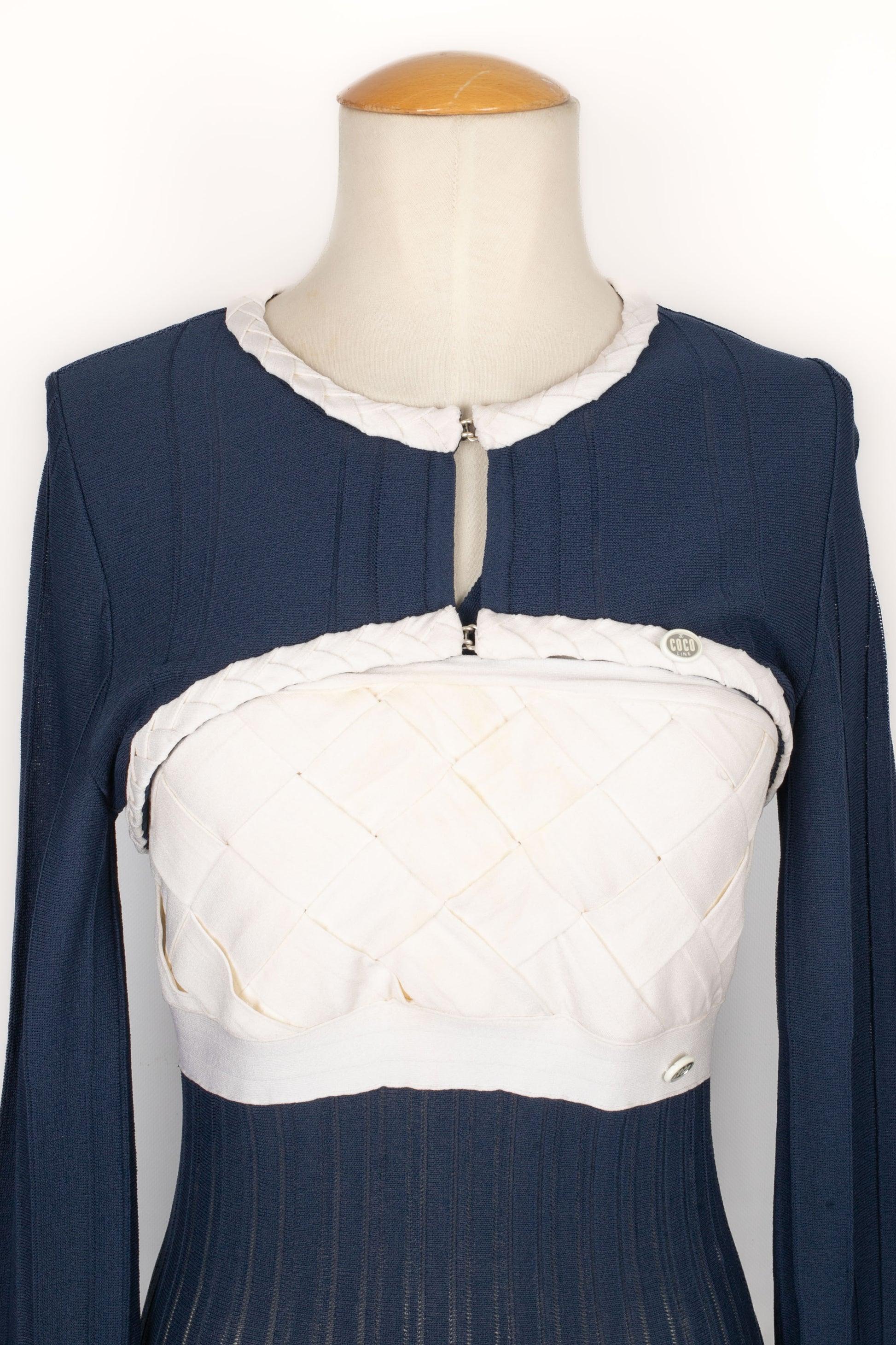Ensemble « Coco Line » blanc et bleu marine de Chanel, 2008 en vente 3