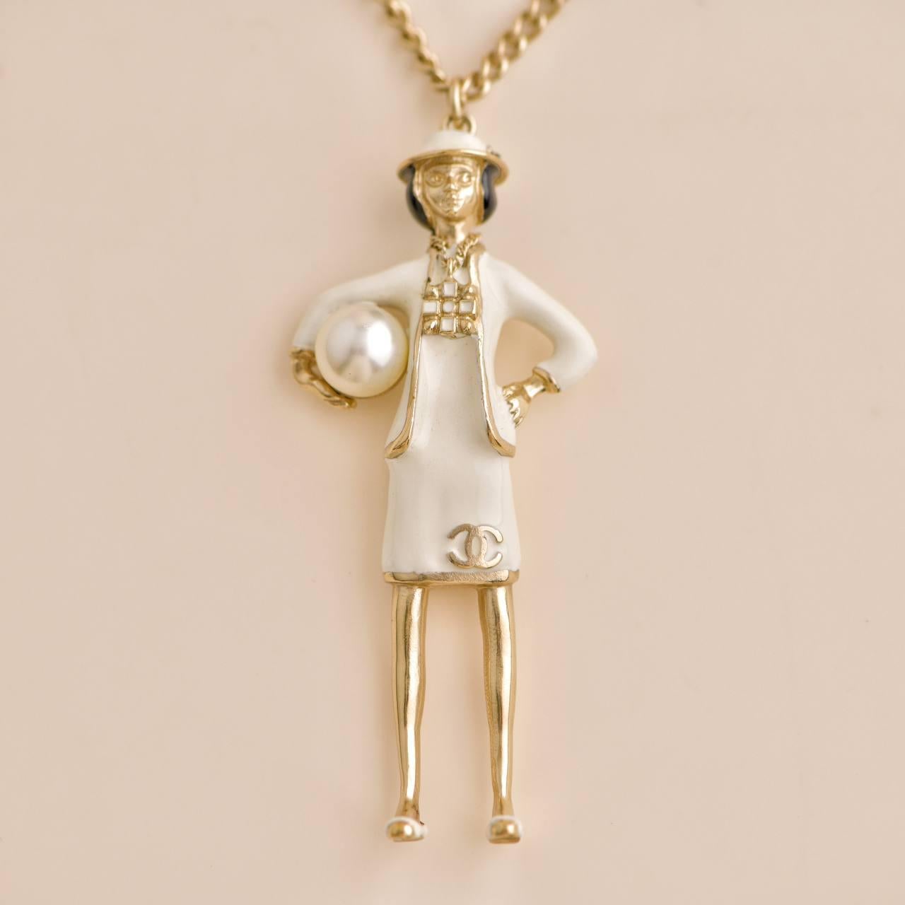 Women's or Men's Chanel Coco Mademoiselle Figurine Enamel Gold Tone Necklace For Sale