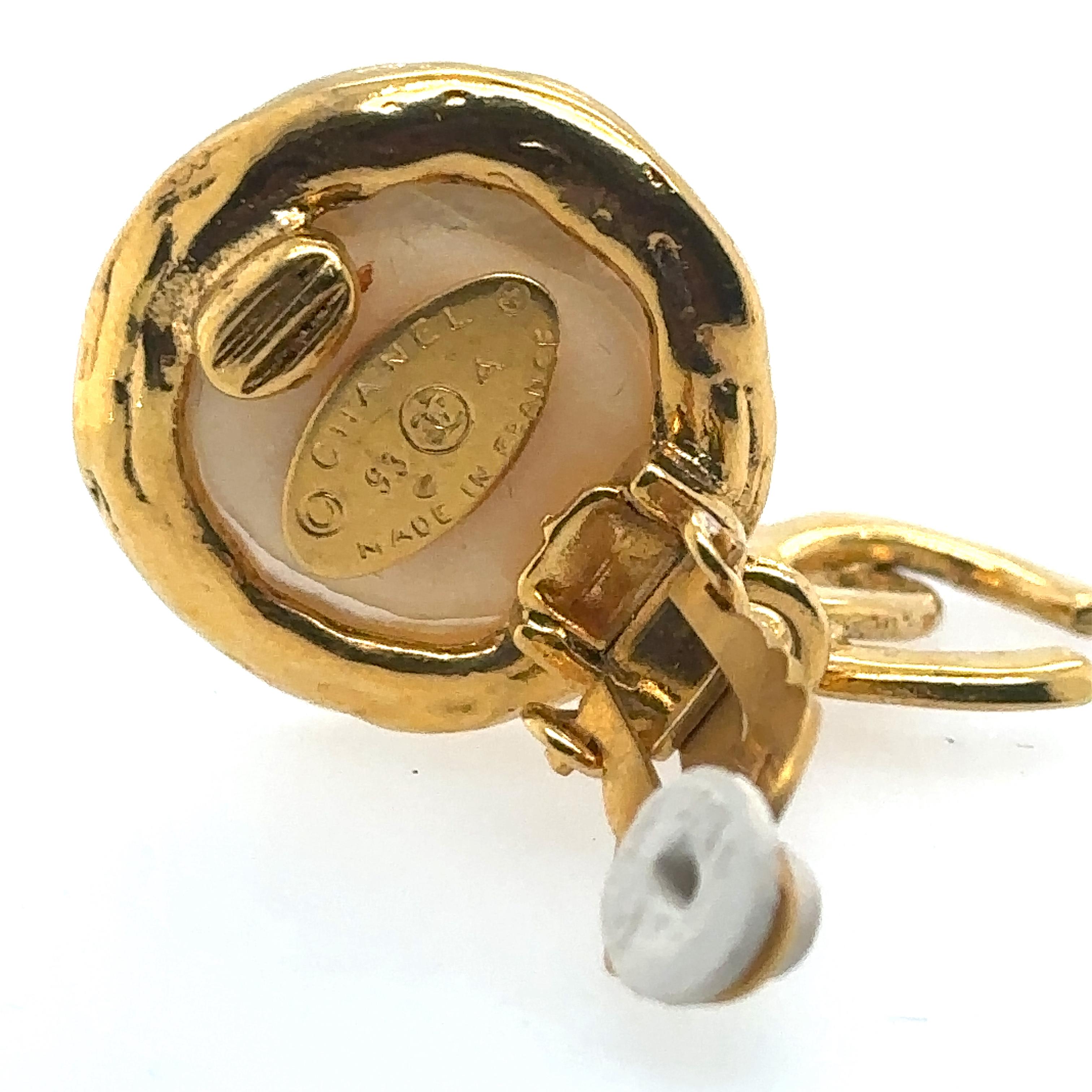 coco chanel pearl earrings