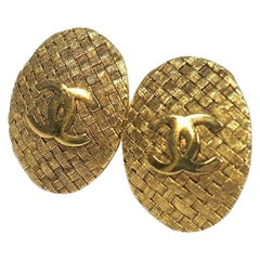 Vintage CHANEL coco mark circle oval GP Womens earrings gold