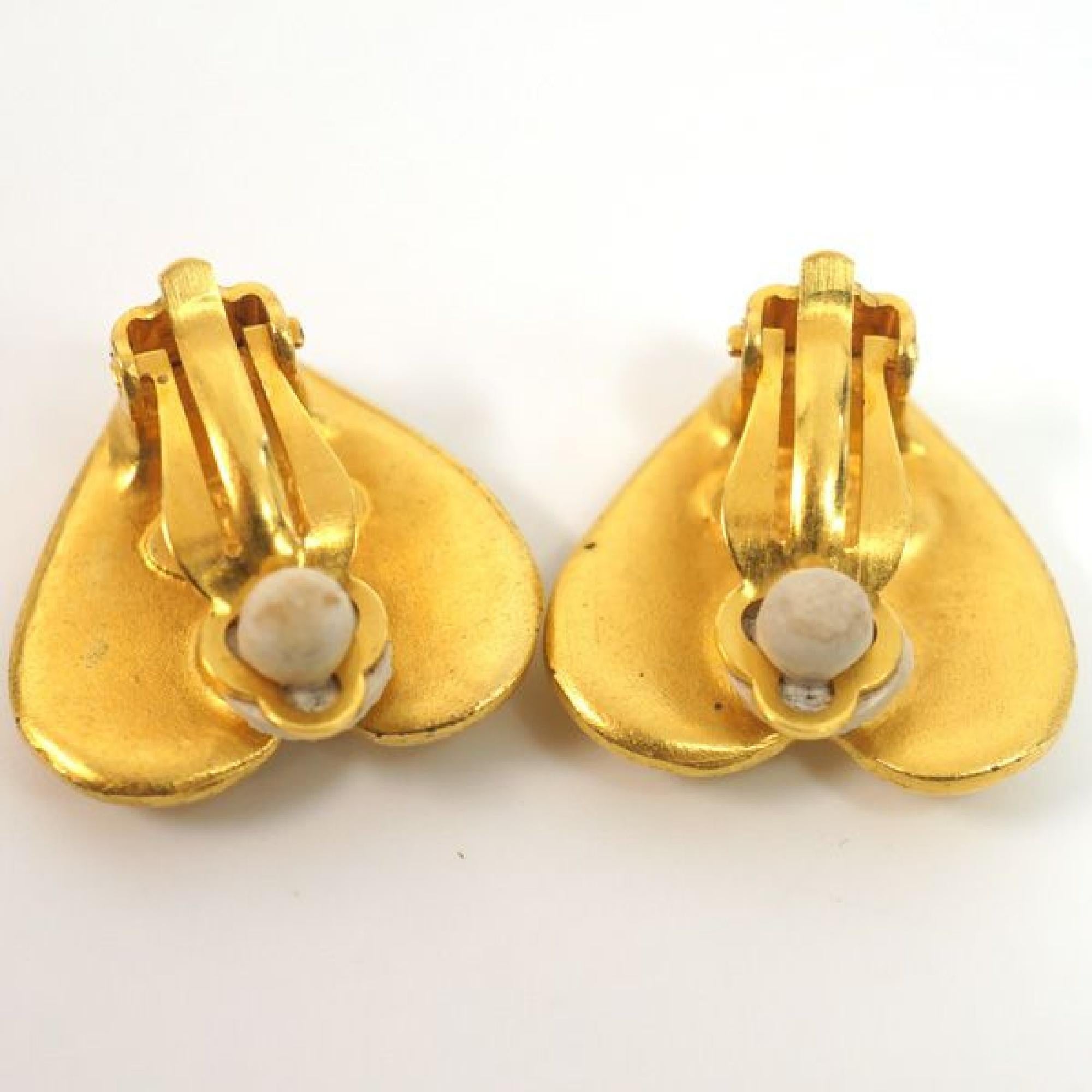 CHANEL coco mark heart GP Womens earrings gold In Excellent Condition In Takamatsu-shi, JP