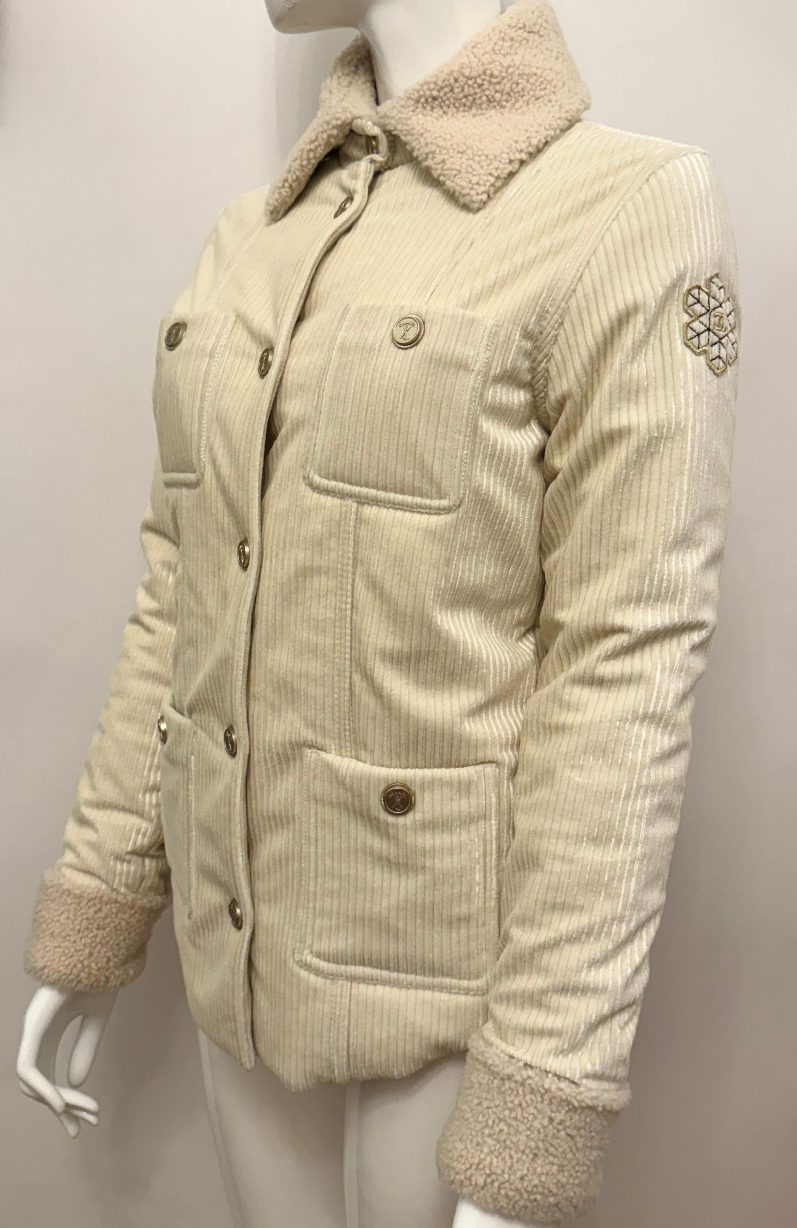 Chanel Coco Neige 2019 giacca in piuma d'oca e shearling in vendita 8