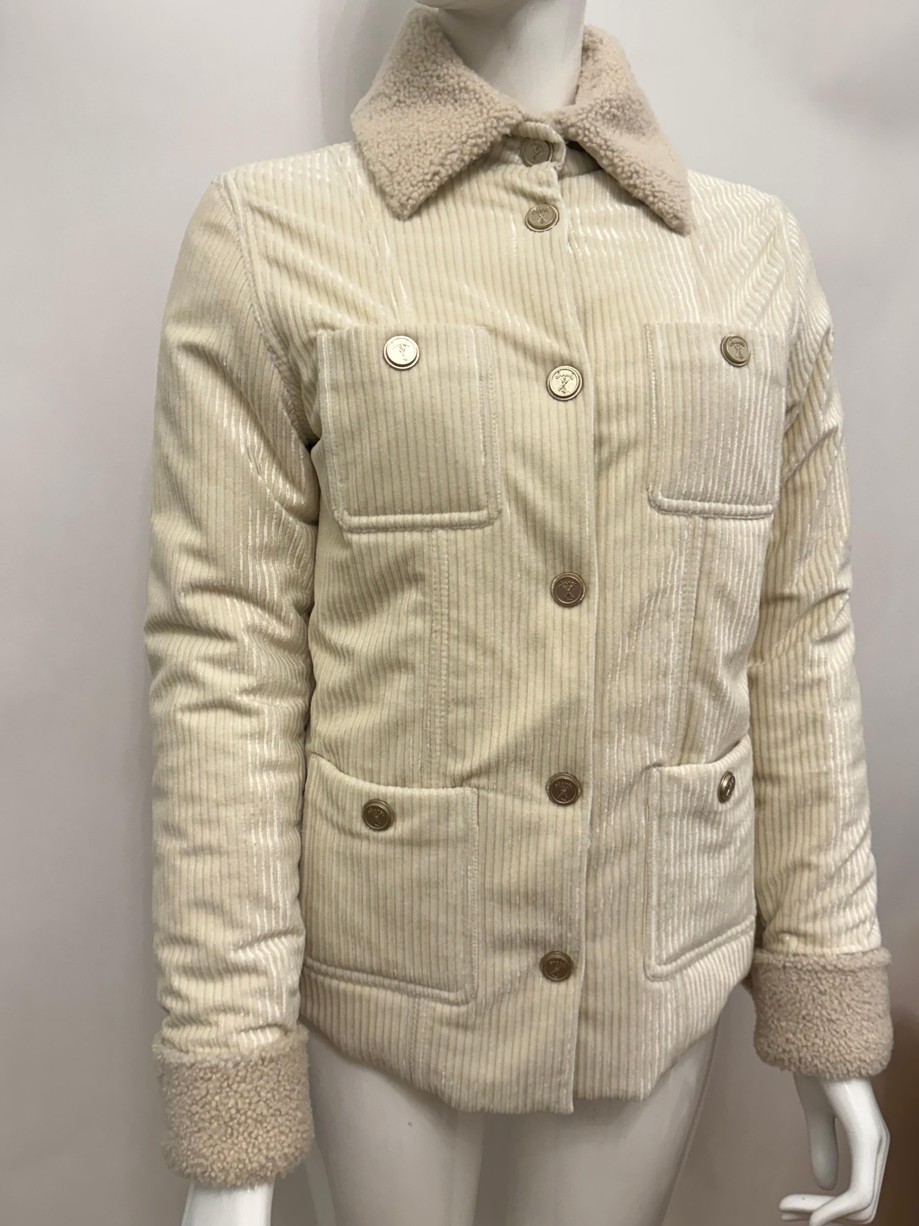 Chanel Coco Neige 2019 giacca in piuma d'oca e shearling in vendita 9