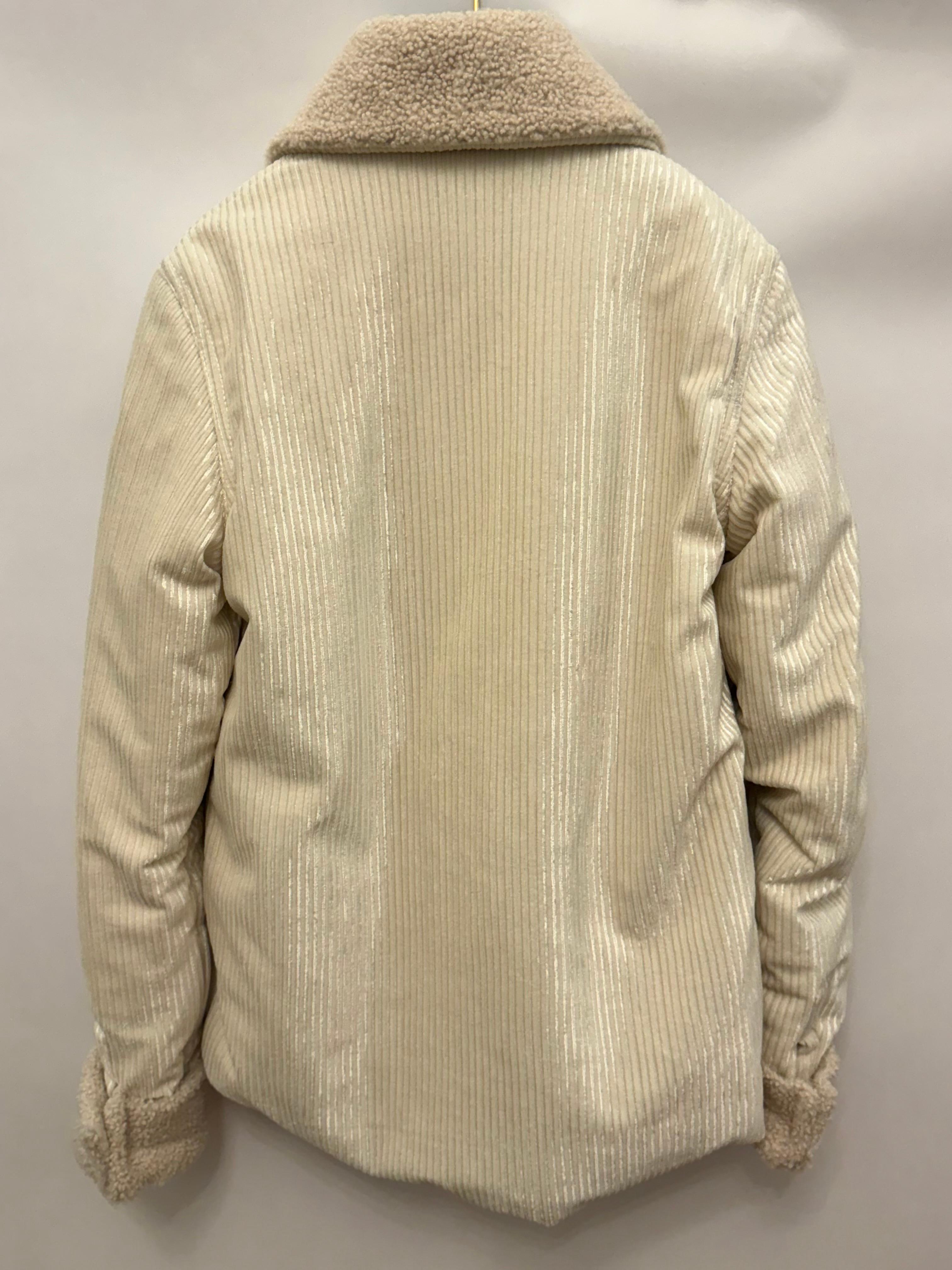 Chanel Coco Neige 2019 giacca in piuma d'oca e shearling in vendita 3