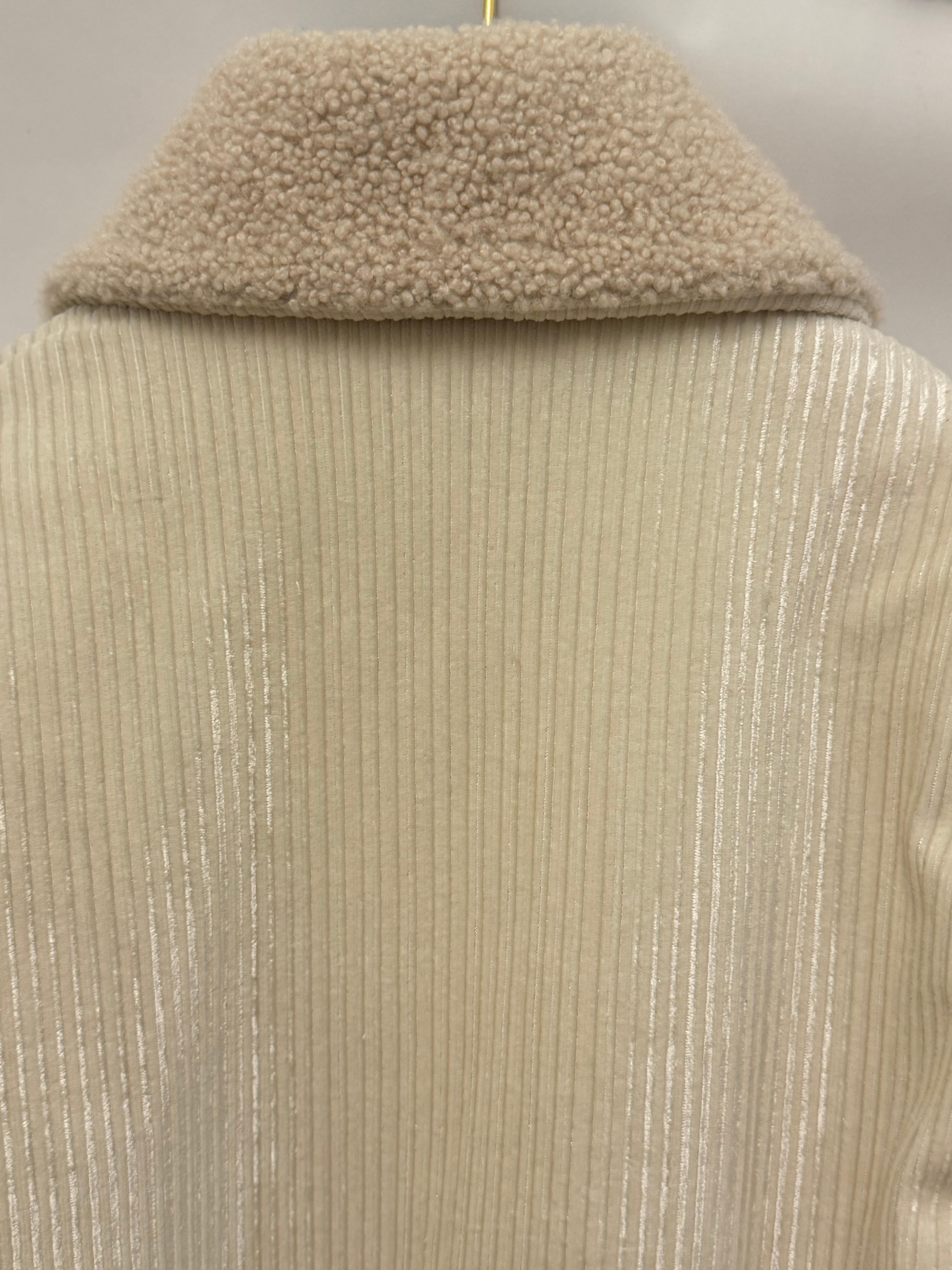 Chanel Coco Neige 2019 giacca in piuma d'oca e shearling in vendita 4