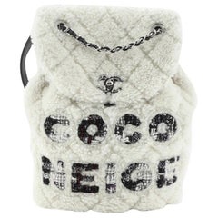 Chanel Coco Neige Sac à dos à rabat en mouton matelassé avec tweed petit modèle