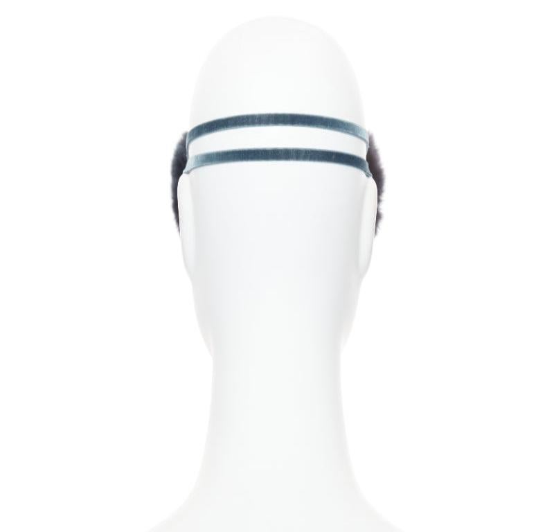 CHANEL Coco Neige máscara de ojos de piel azul marino negra con logotipo CC en Excelente estado para la venta en Hong Kong, NT