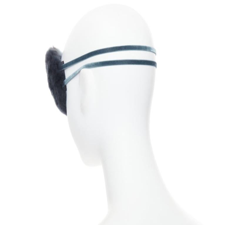 De las mujeres CHANEL Coco Neige máscara de ojos de piel azul marino negra con logotipo CC en venta