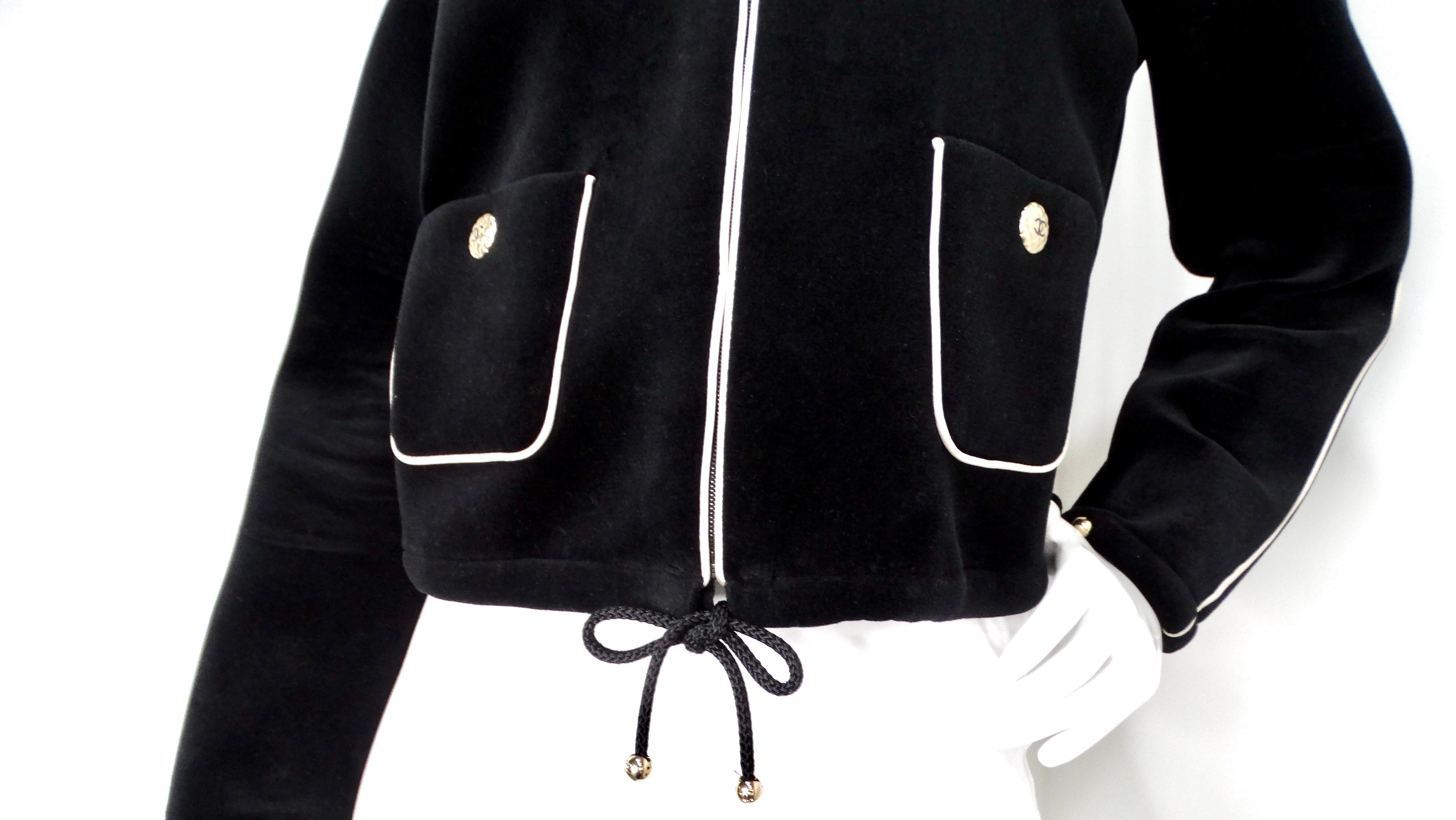 Chanel Coco Neige Veloursjacke mit Kordelzug und Reißverschluss 2018 (Schwarz) im Angebot