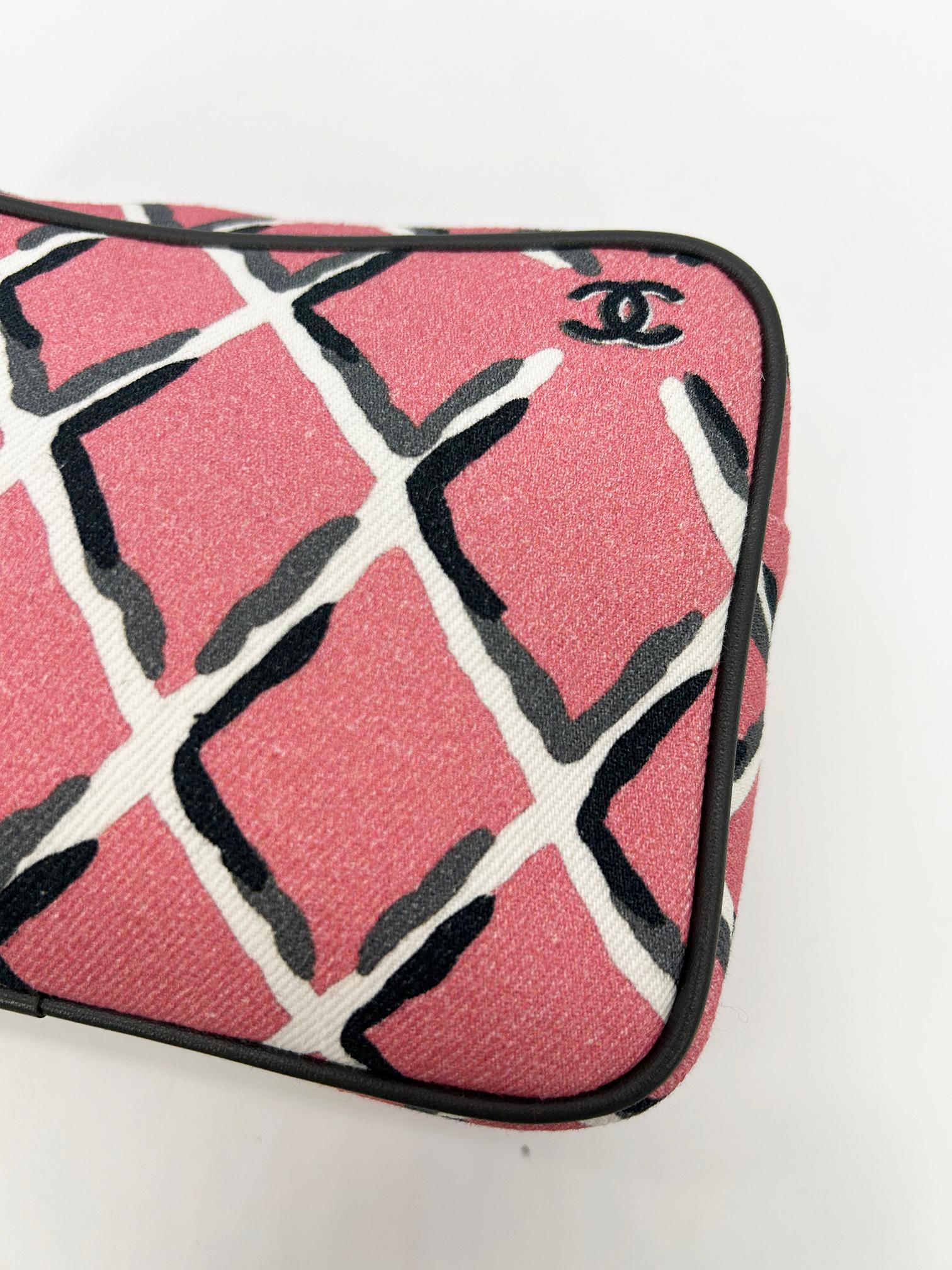 Chanel Coco rose pochette de plage en vente 8