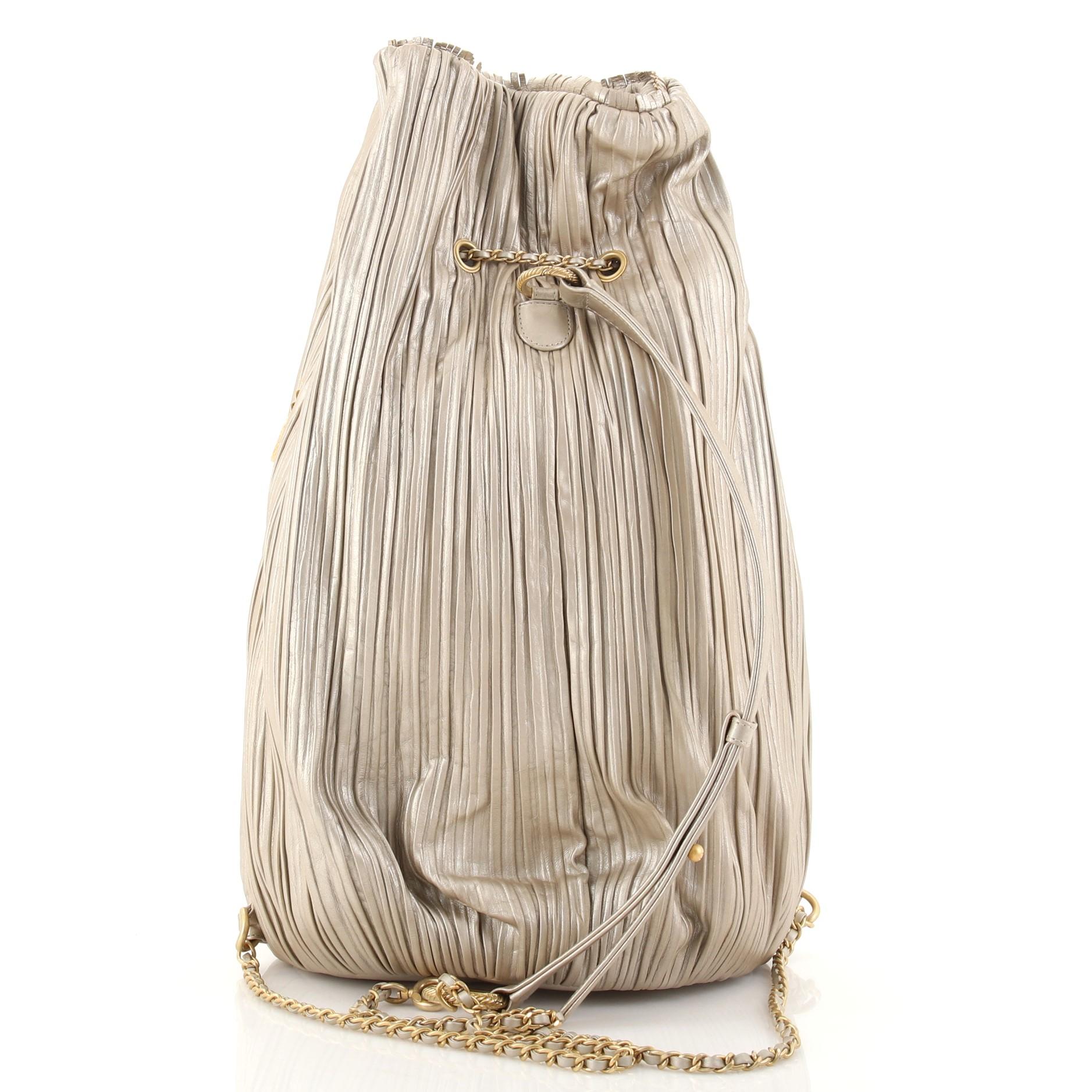 Chanel Coco Falten Rucksack plissiert zerknittert Kalbsleder groß (Beige)
