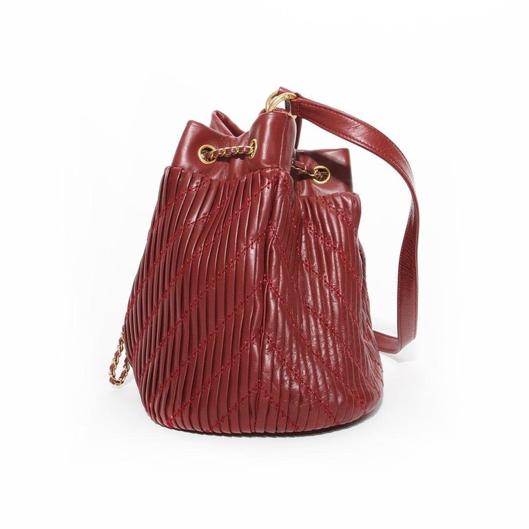 Chanel Coco Pleats Drawstring Bucket Bag (2018)