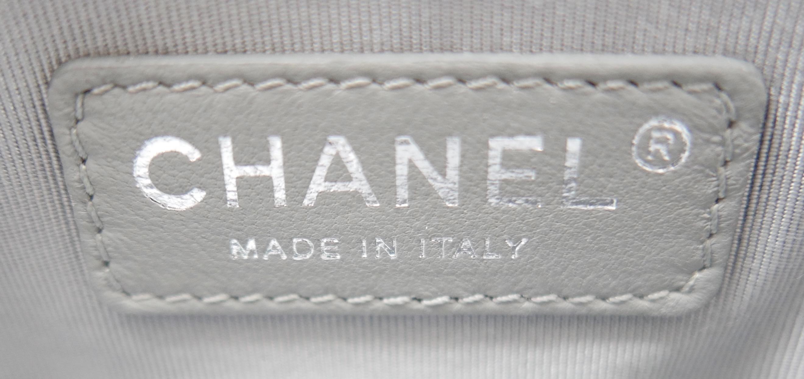 Chanel Coco Faltentasche aus gestepptem Leder in Burgunderrot mit Klappe im Angebot 6