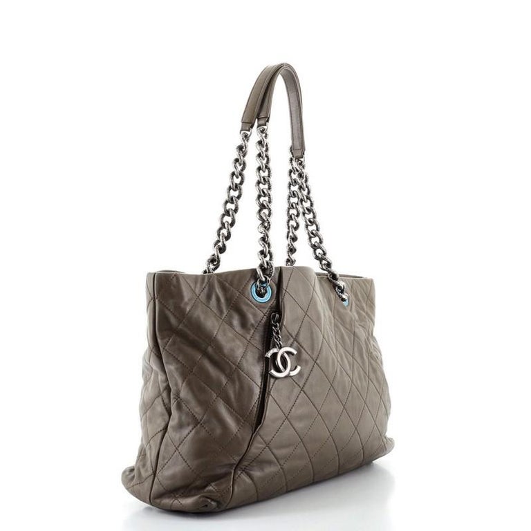 Chanel COCO Paris logo bag Silvery Cloth ref.211843 - Joli Closet