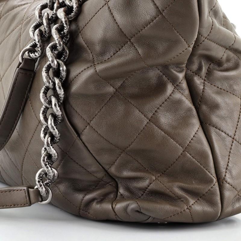 Chanel Coco Falten Tote aus gestepptem Kalbsleder groß 1