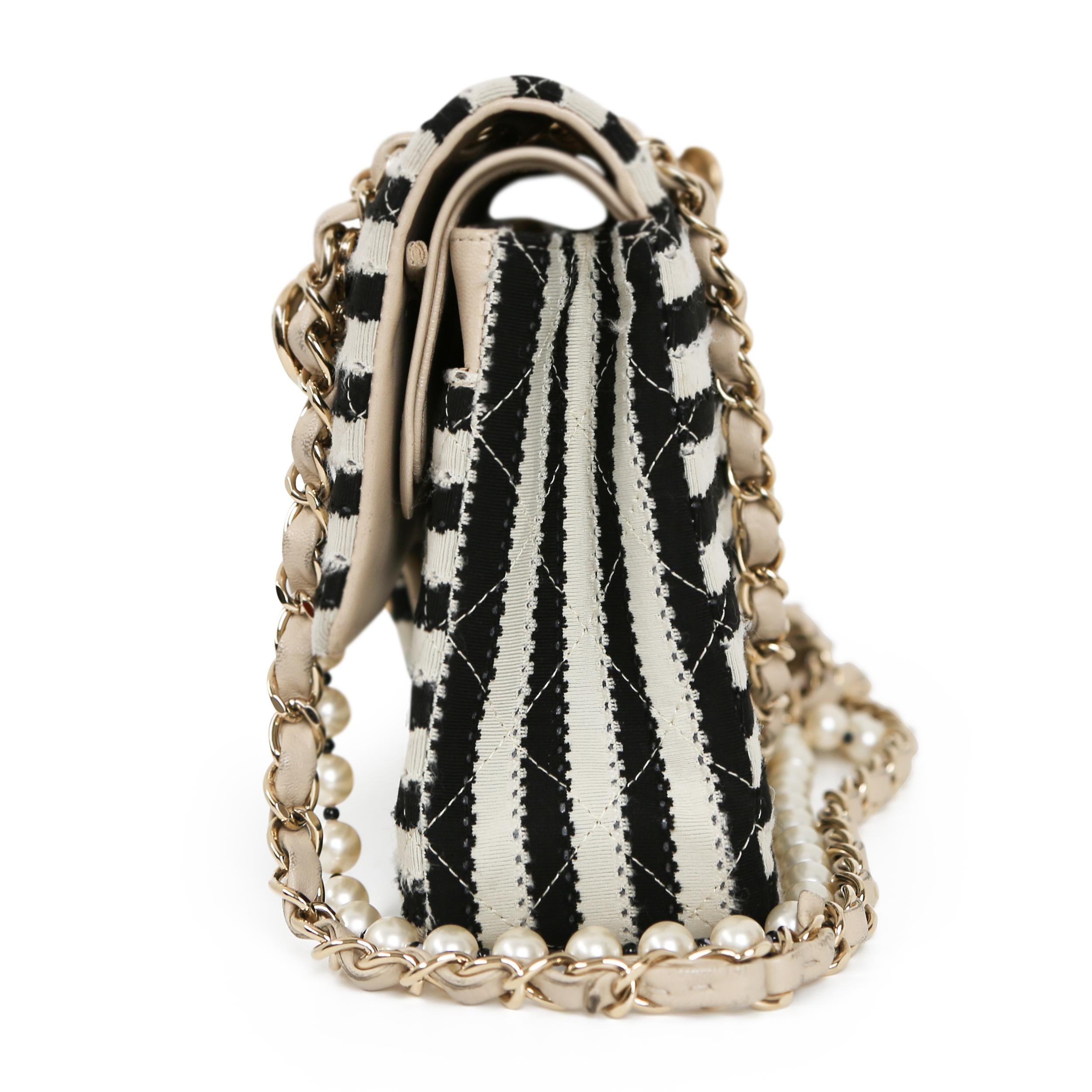 Chanel Coco Sailor Schwarze und cremefarbene Medium Tasche mit doppelter Klappe 2014 für Damen oder Herren im Angebot