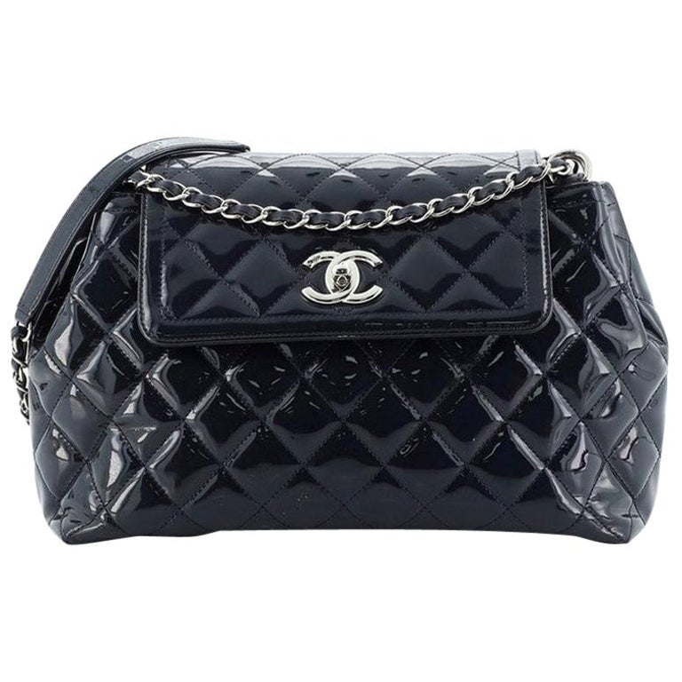 Timeless/classique patent leather crossbody bag Chanel Blue in