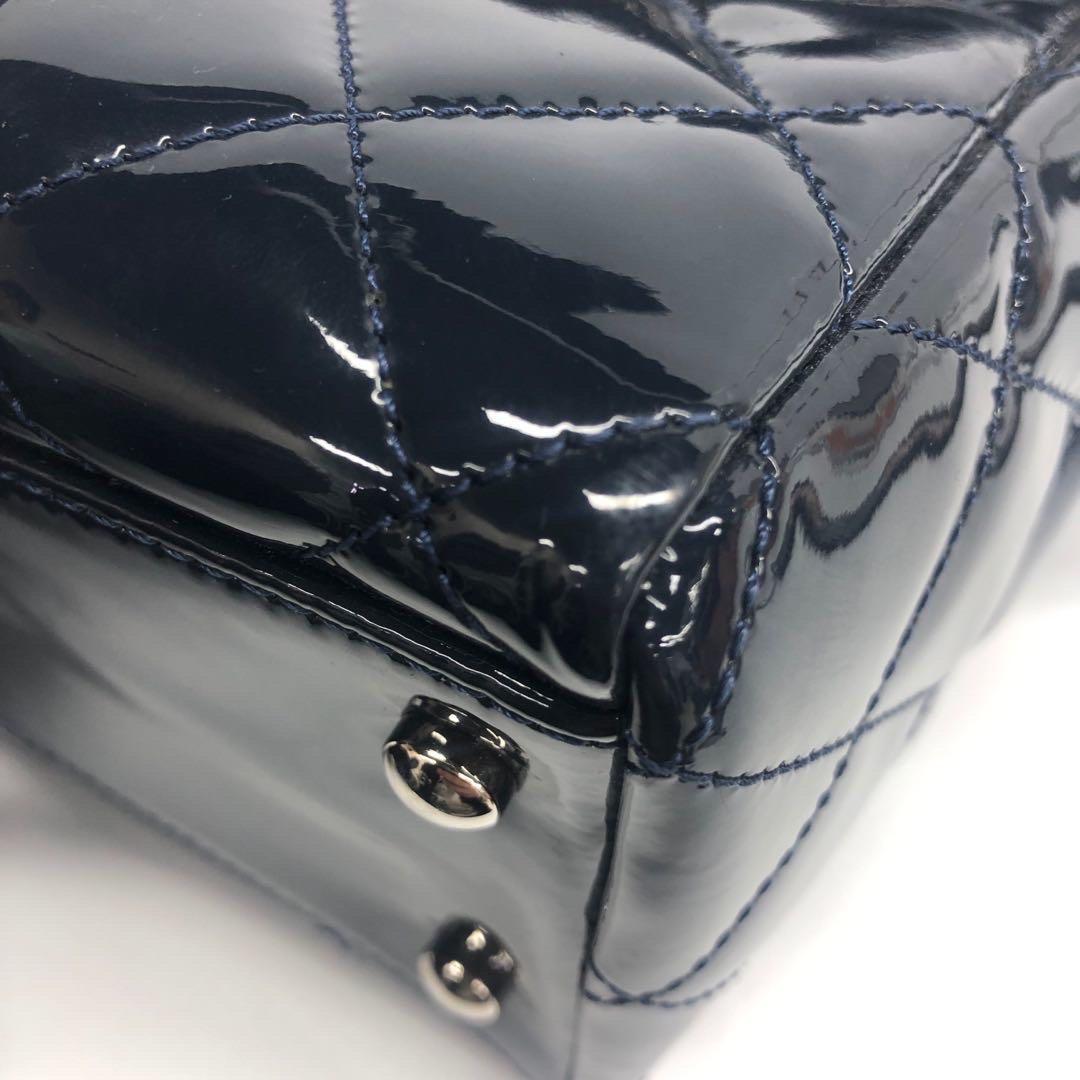 Chanel Coco Shine Small Tote Nero Trapuntato in Pelle Vernice Hardware Argento 2014-1 in vendita 7