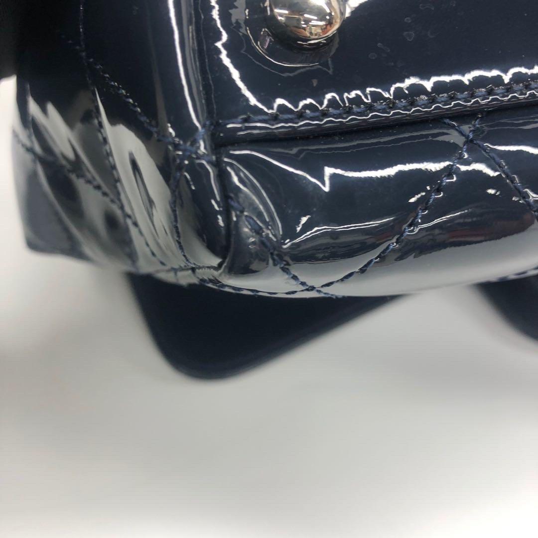 Chanel Coco Shine Small Tote Nero Trapuntato in Pelle Vernice Hardware Argento 2014-1 in vendita 11