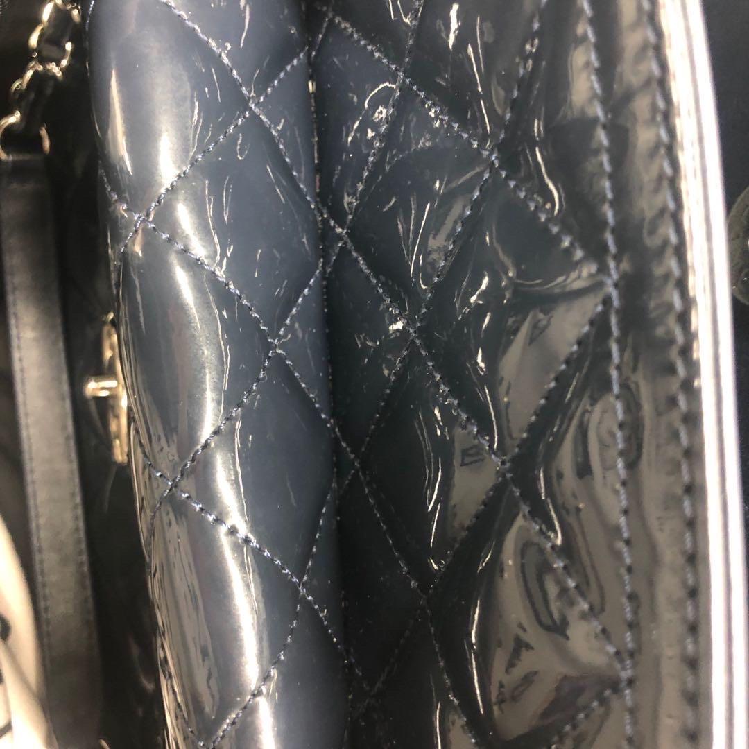 Chanel Coco Shine Small Tote Nero Trapuntato in Pelle Vernice Hardware Argento 2014-1 in vendita 14