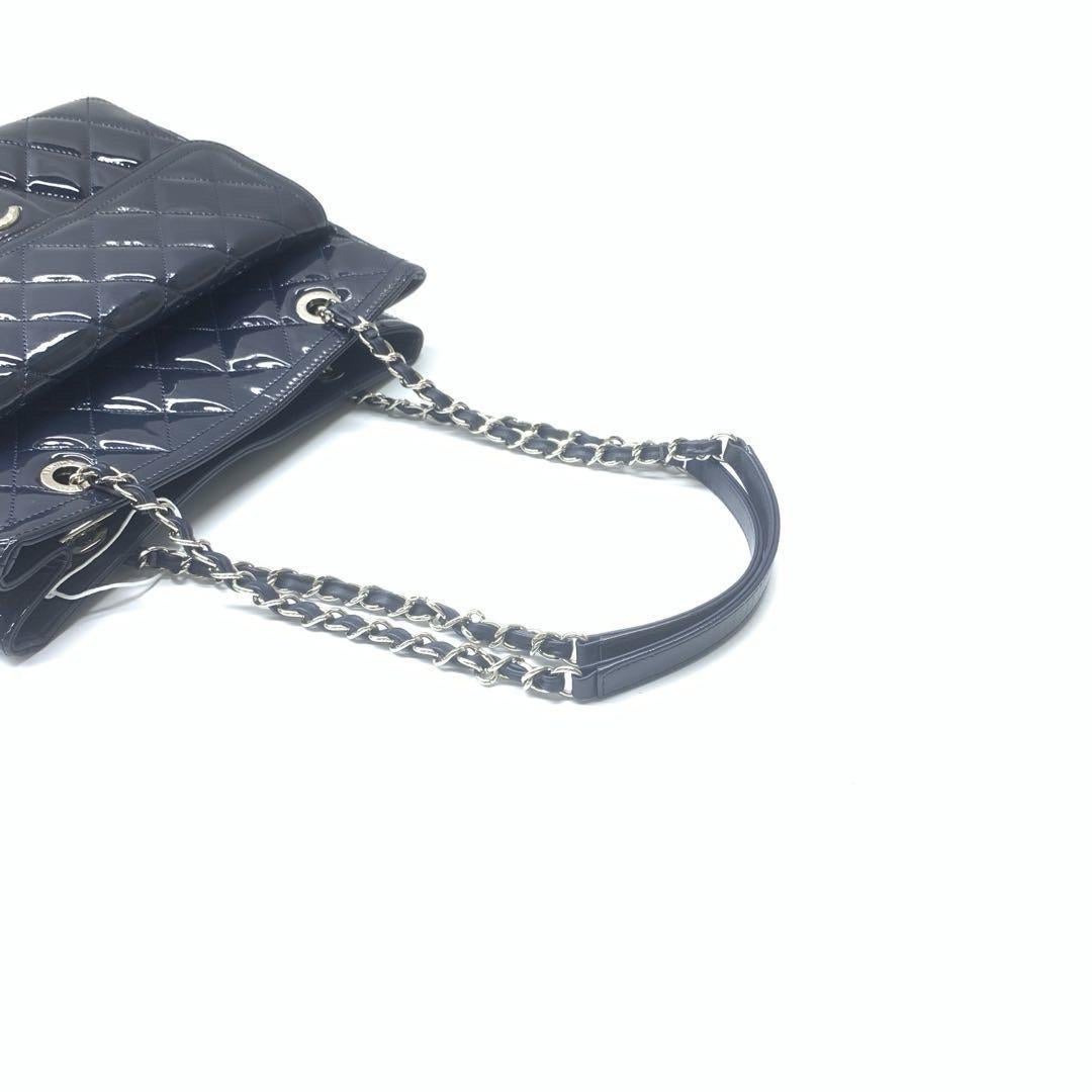 Chanel Coco Shine Small Tote Nero Trapuntato in Pelle Vernice Hardware Argento 2014-1 in vendita 1