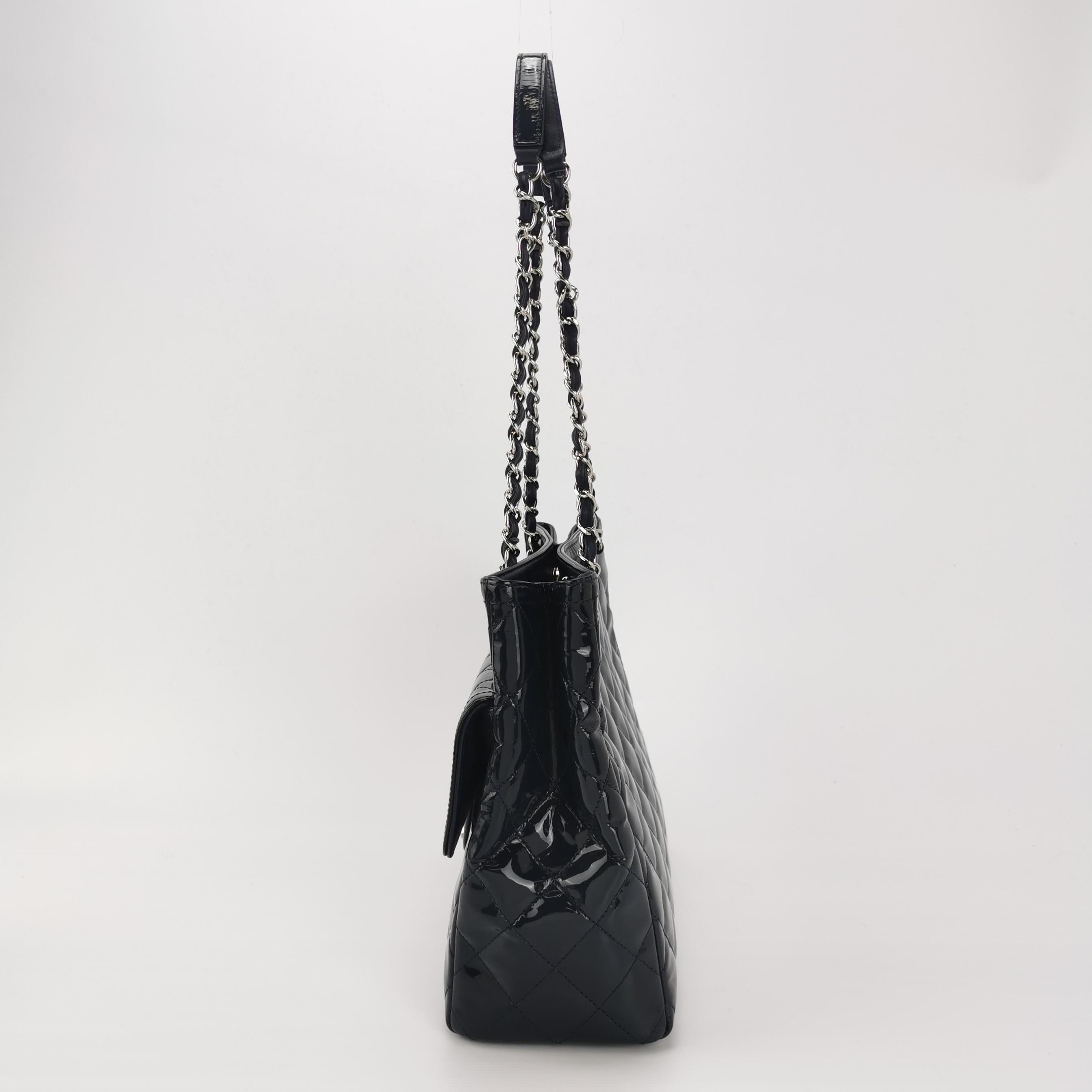 Chanel Coco Chanel Brillo Bolso Pequeño Charol Acolchado Azul Marino Herrajes Plateados 2014-1 Negro en venta